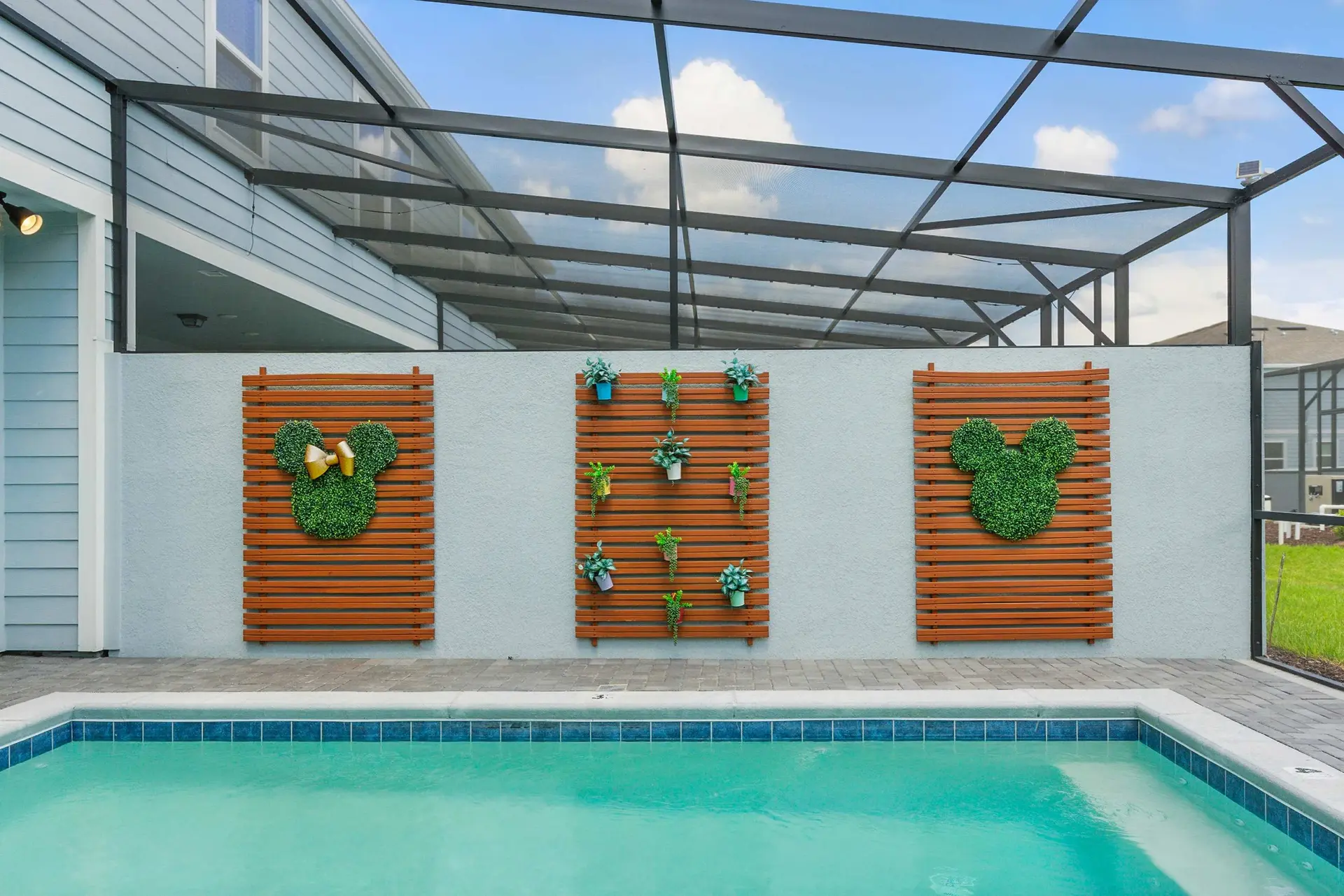 Fantasy Themed Fun with Pool & Resort Access