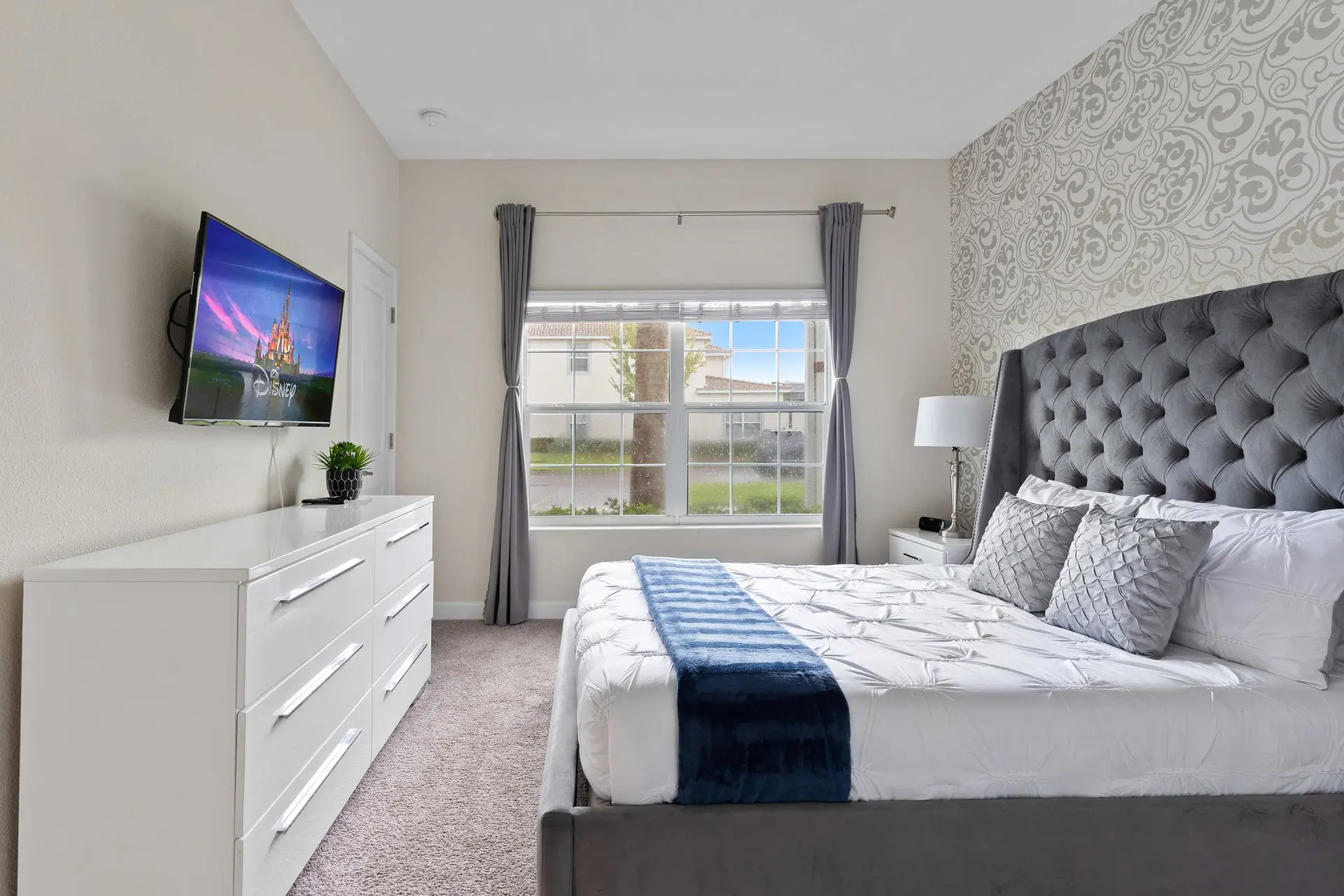 Themed Mickey Bedroom 4BR up to 8 People SL4802