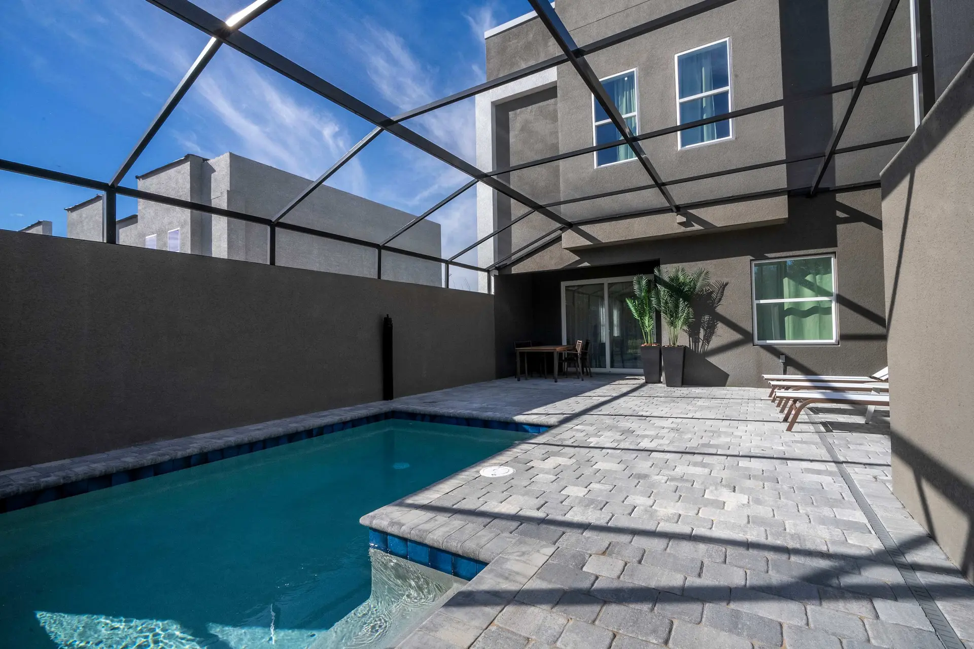 Chic & Comfortable 4BR Home Near Theme Parks