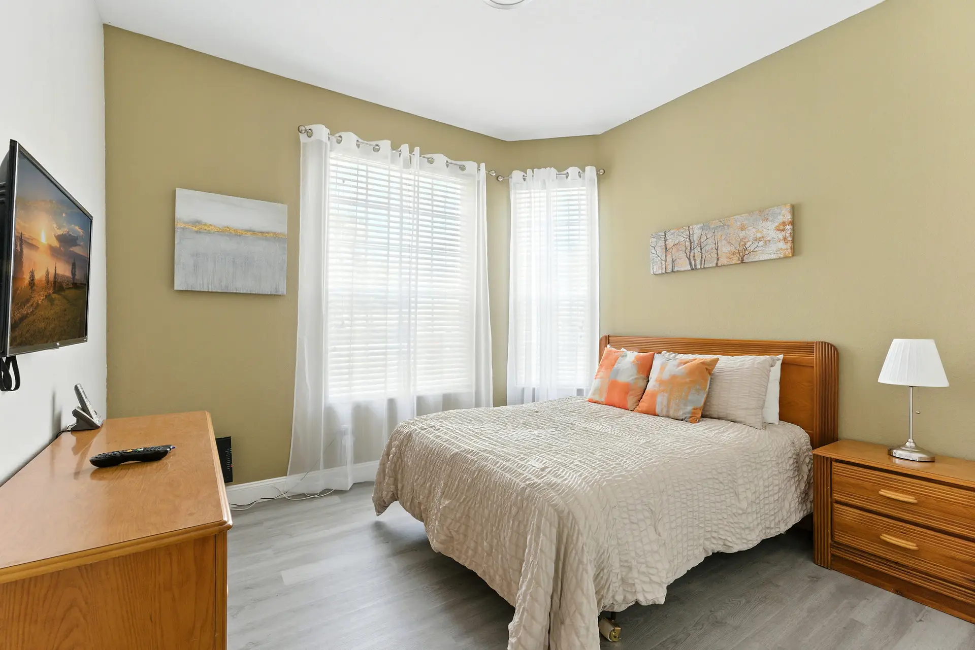 Resort Condo 3BR - Pool, Balcony, Near Disney