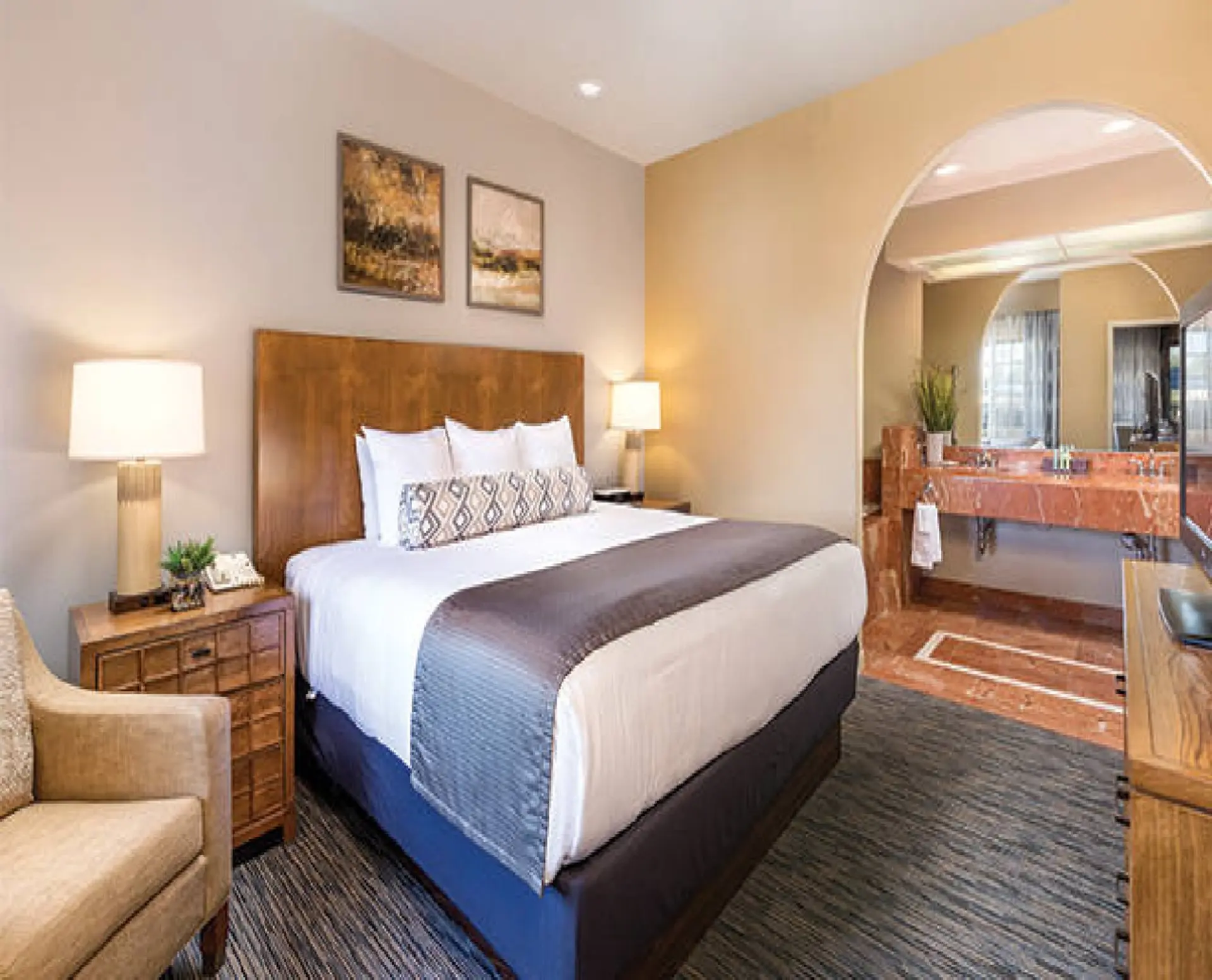 Beautiful Hotel in Legacy Golf Resort - 1BD Sleeps 4