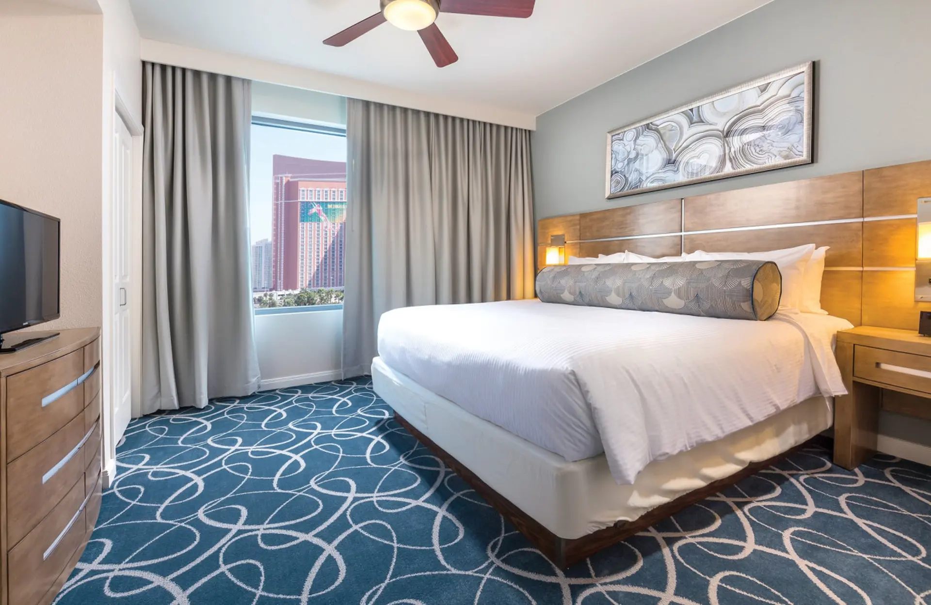Beautiful Hotel in Desert Blue 2BD Deluxe near The Strip