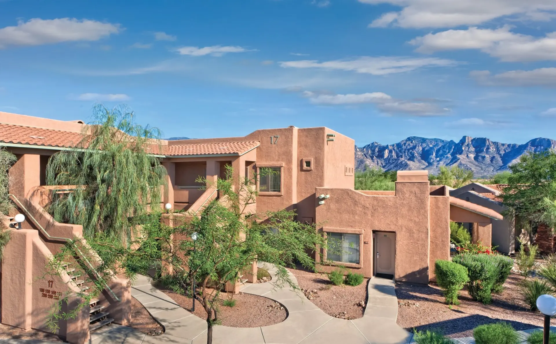 Enjoy the Oro Valley in this 1BD condo with resort amenities