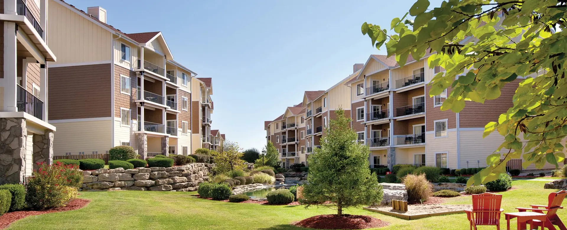 Beautiful Hotel in Mountain Vista - 2BD Sleeps up to 8