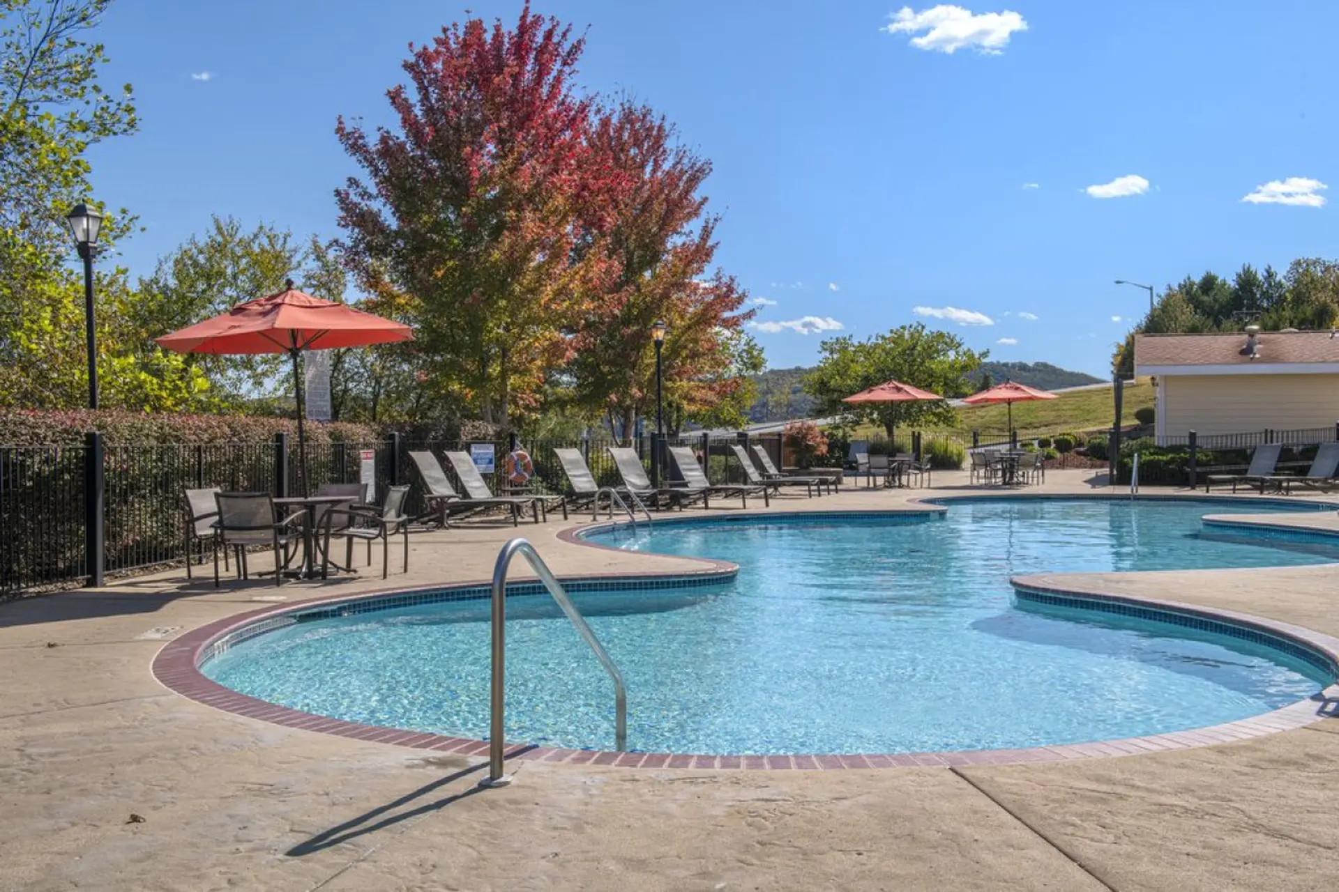 Beautiful Hotel in Mountain Vista - 2BD Sleeps up to 8