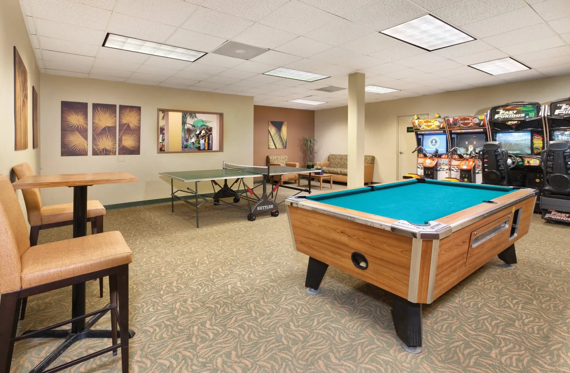 Family fun in Palm Springs in this resort 2BD condo with resort amenities including kids pool