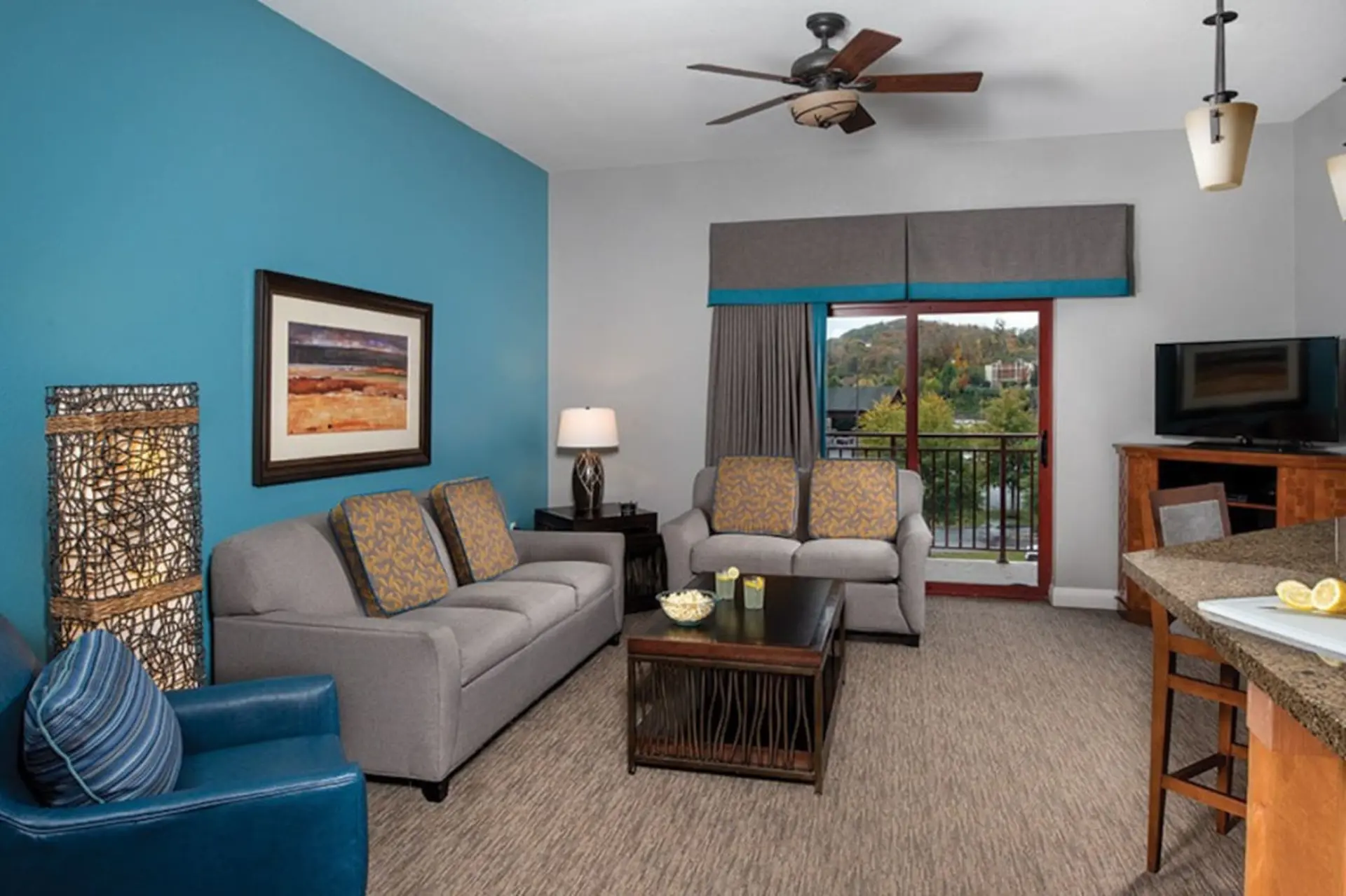 Beautiful Resort in Great Smokies Lodge 2BD Deluxe near Hillside Winery