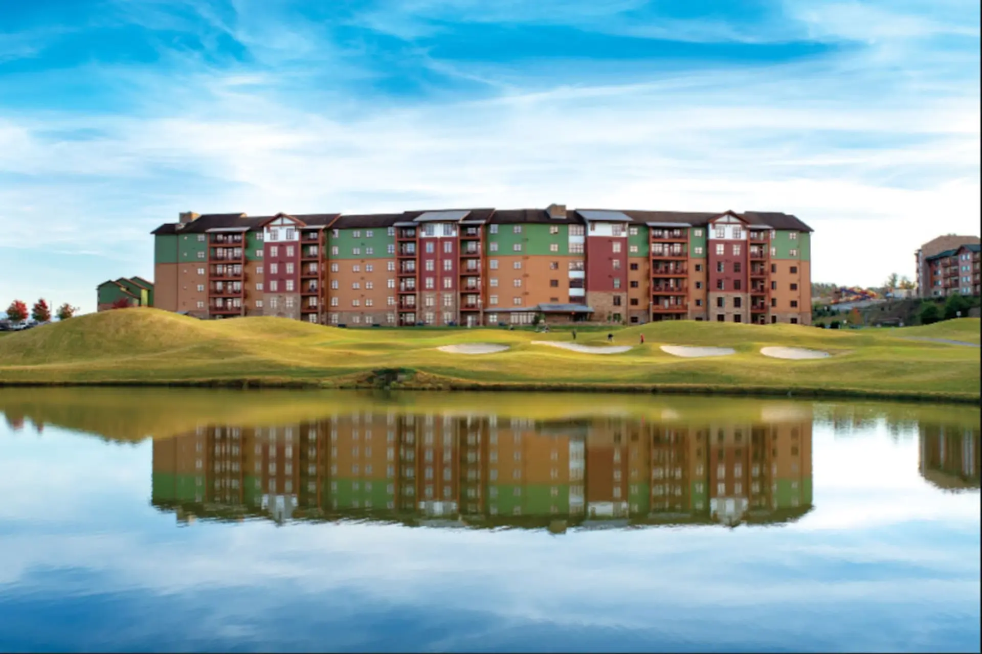 Beautiful Resort in Great Smokies Lodge 2BD Deluxe near Hillside Winery