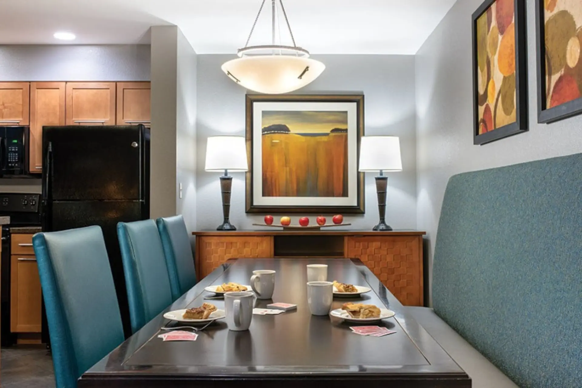 Beautiful Resort in Great Smokies Lodge 2BD Deluxe near Hillside Winery