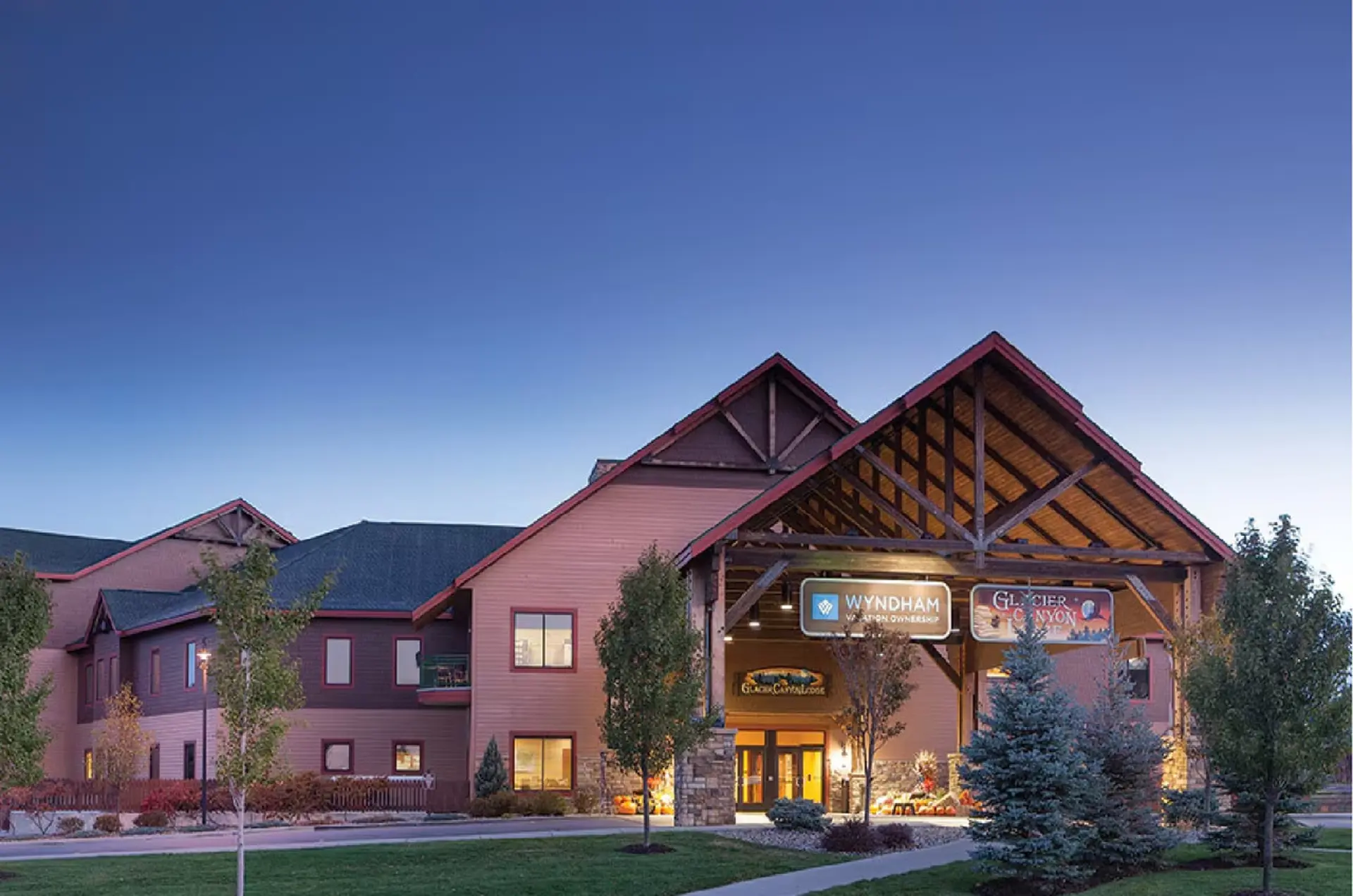 Beautiful Resort in Glacier Canyon 1BD Deluxe near Circus World