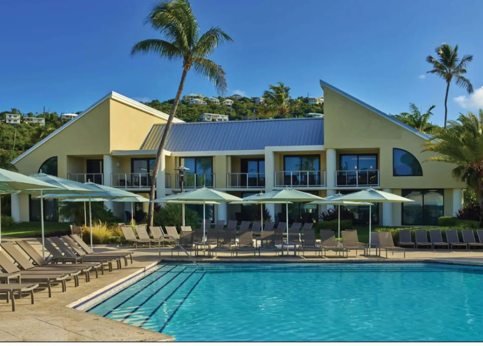 Beach fun with the family in this resort 3BD