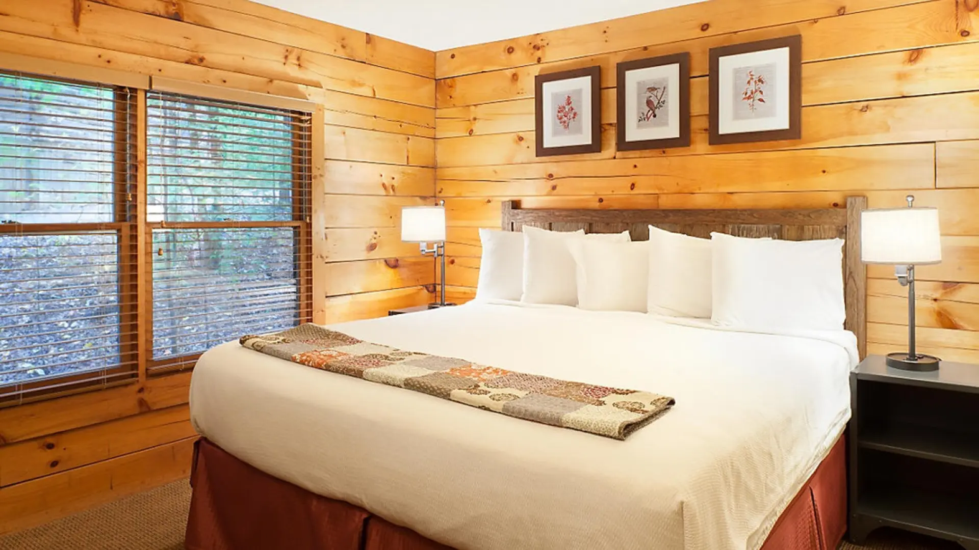 Beautiful 2BD condo in an equestrian themed resort