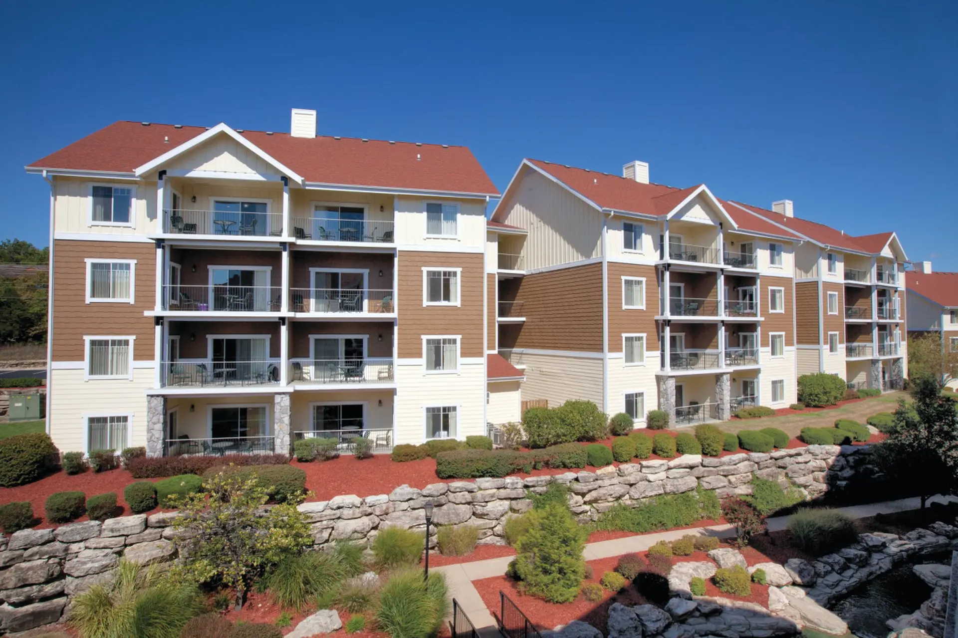 Beautiful Hotel in Mountain Vista - Studio Sleeps 4