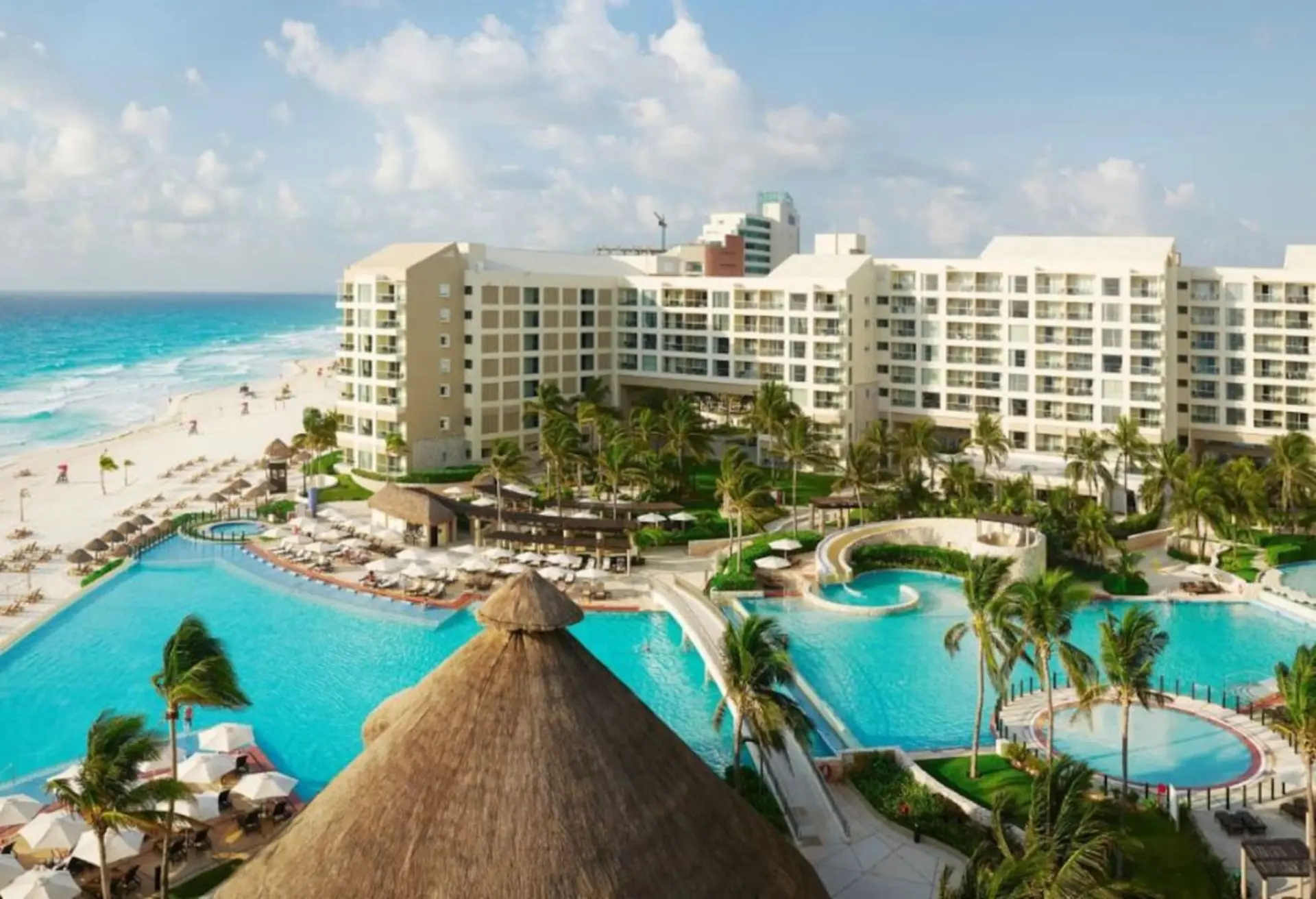 Enjoy the white sand resort beach in 1BD vacation