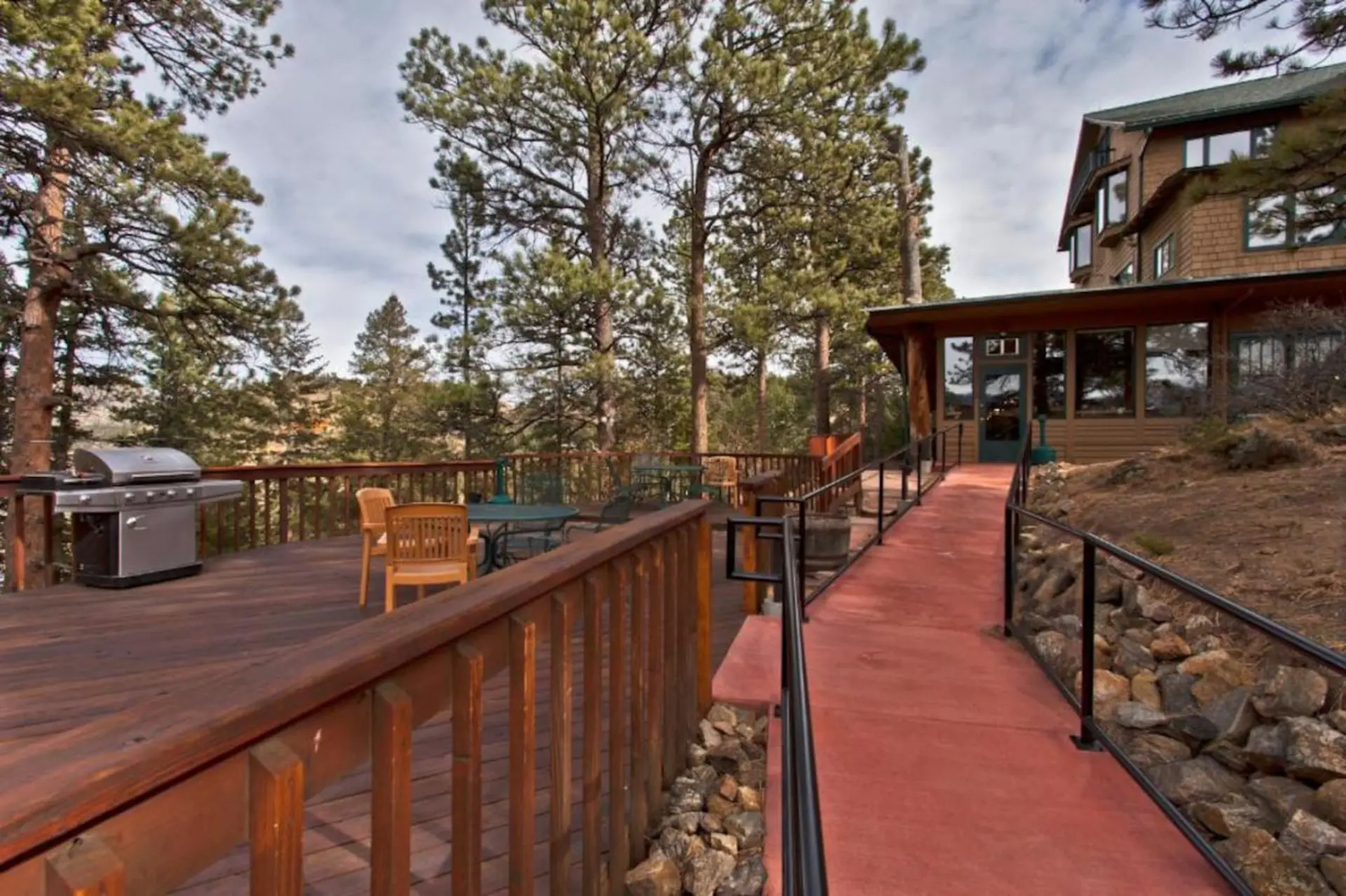 Diamond - The Historic Crags Lodge - 1BD