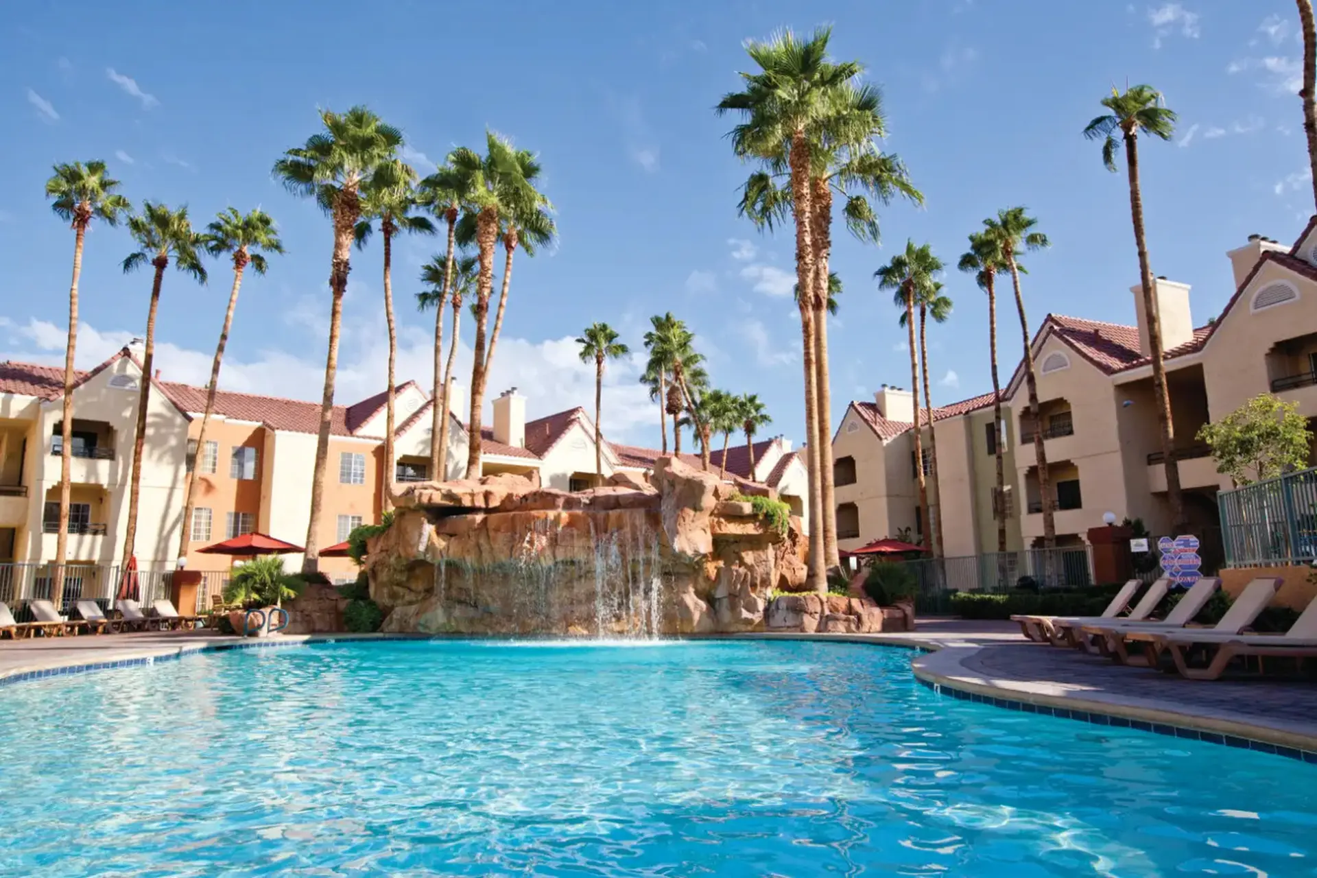 Family friendly 2BD condo with resort setting near