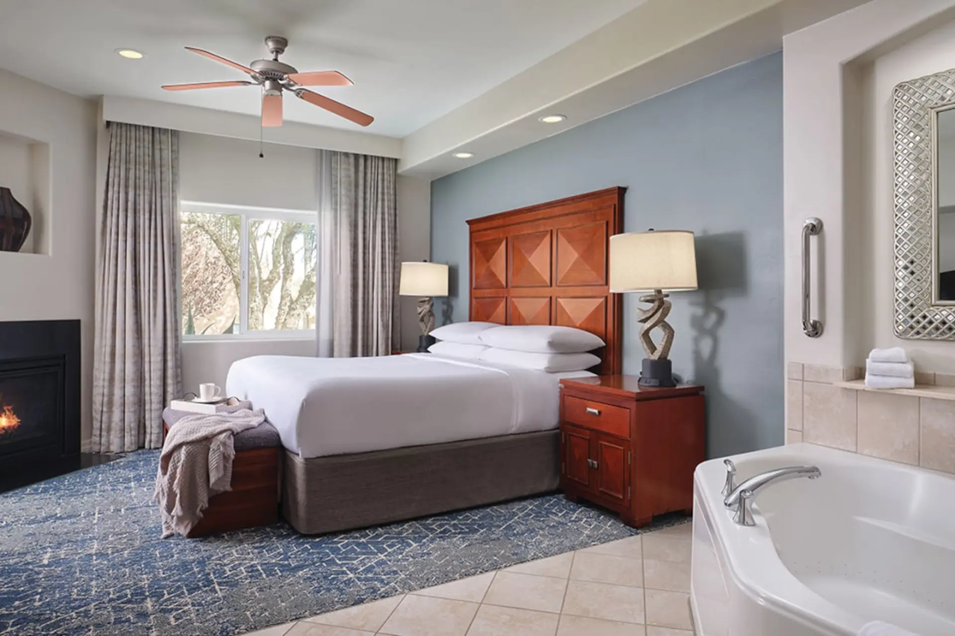 Enjoy all Scottsdale has to offer this resort 2BD