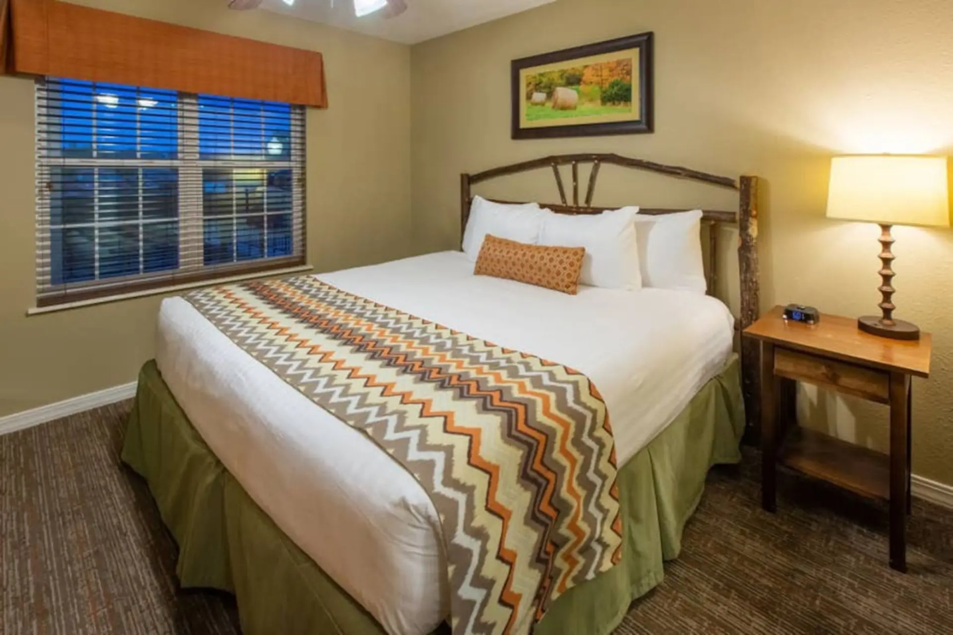 Beautiful 2BD condo in lakefront resort