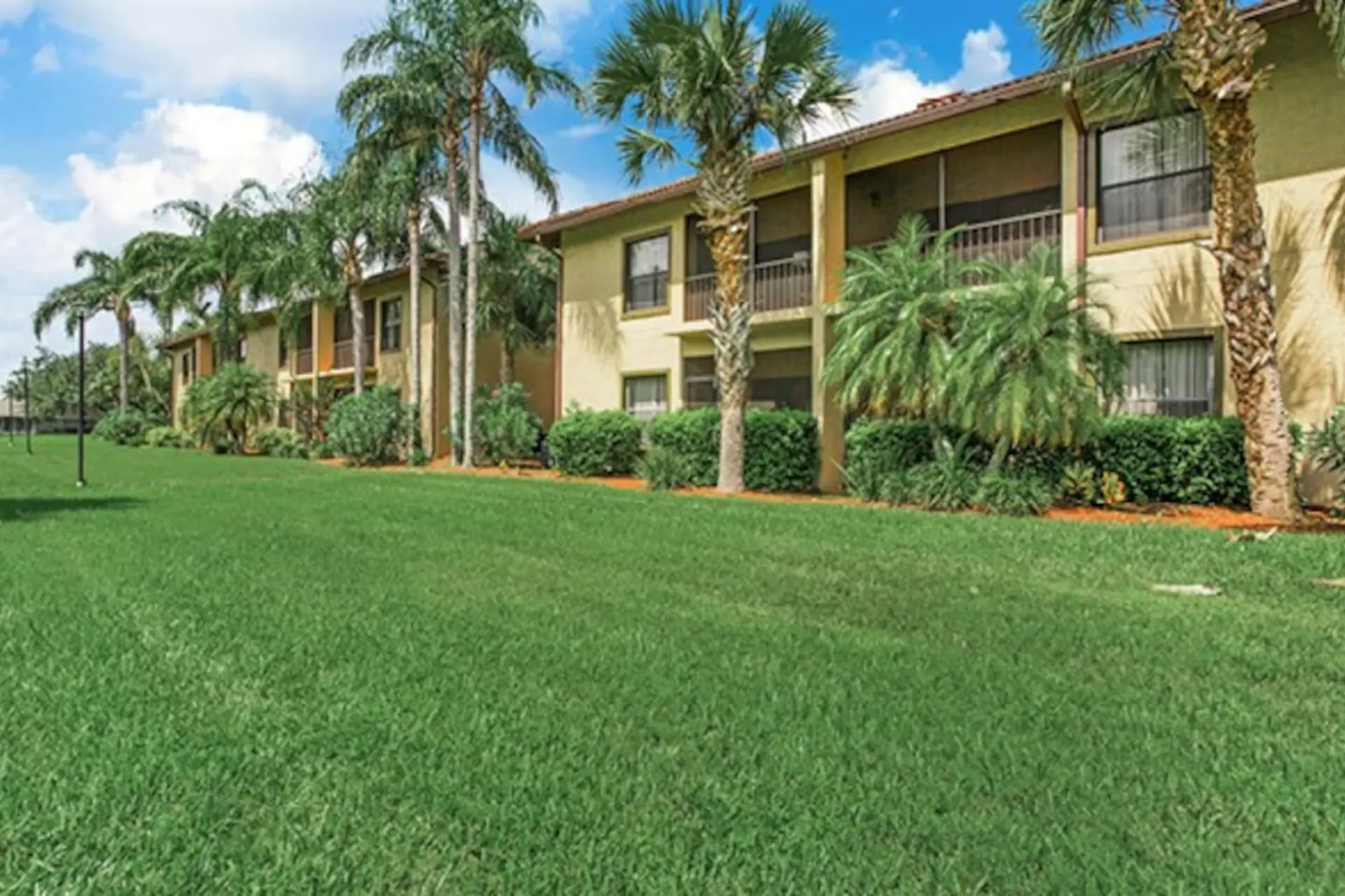 Diamond - Alhambra at Poinciana 1BD