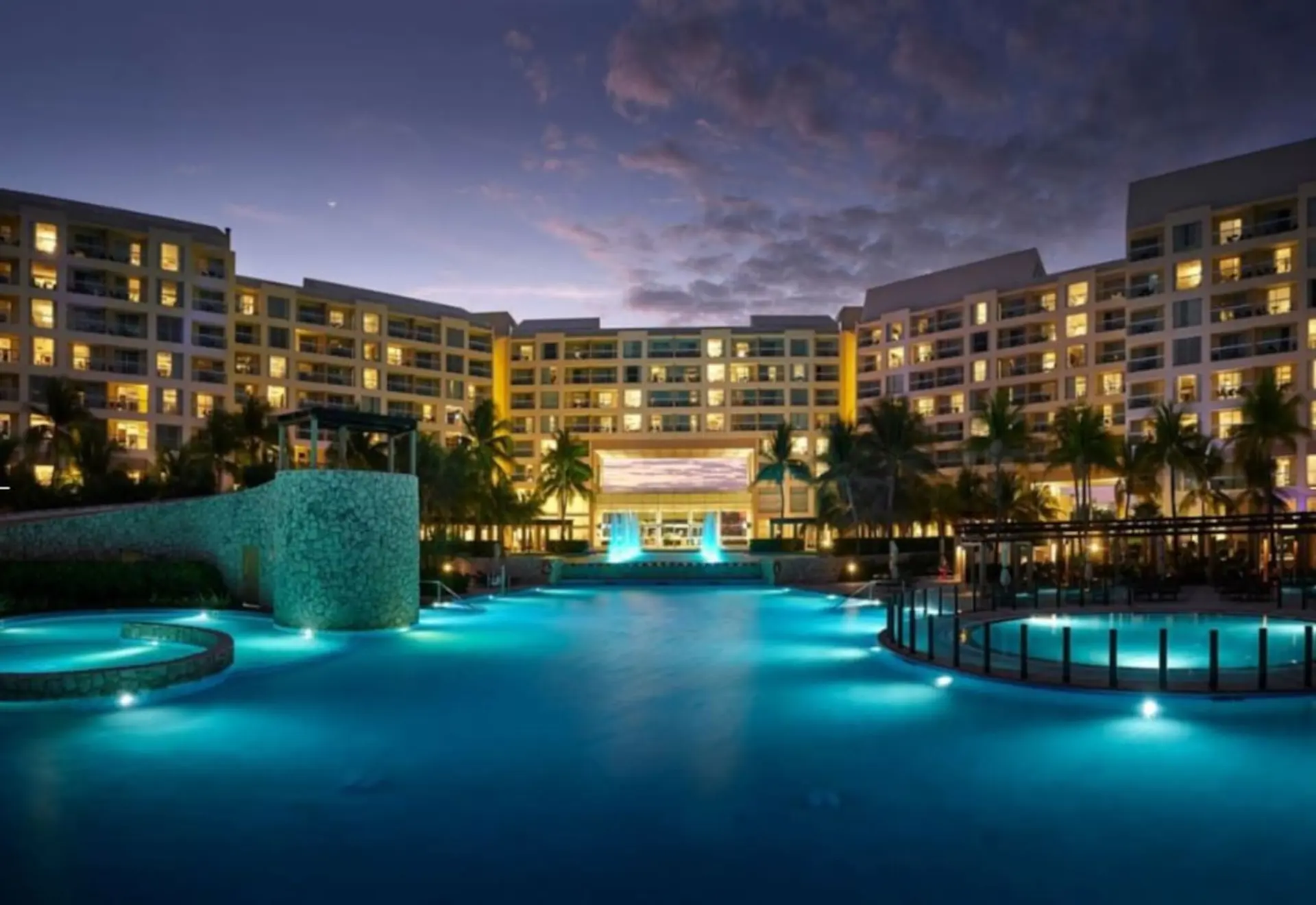 Enjoy the Cancun area with the family