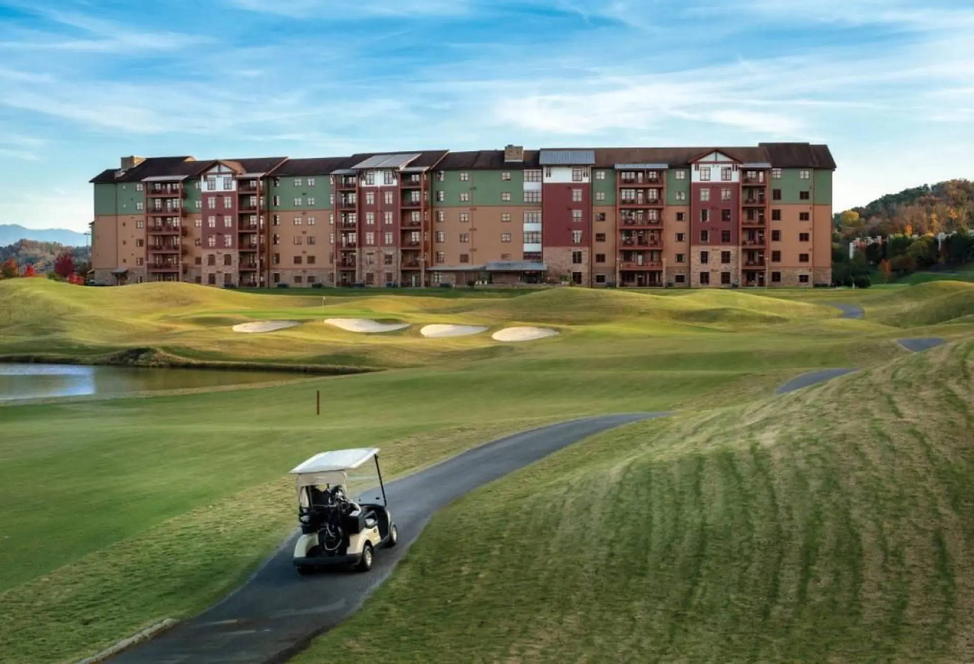 Beautiful Resort in Great Smokies Lodge 2BD Deluxe near Hillside Winery