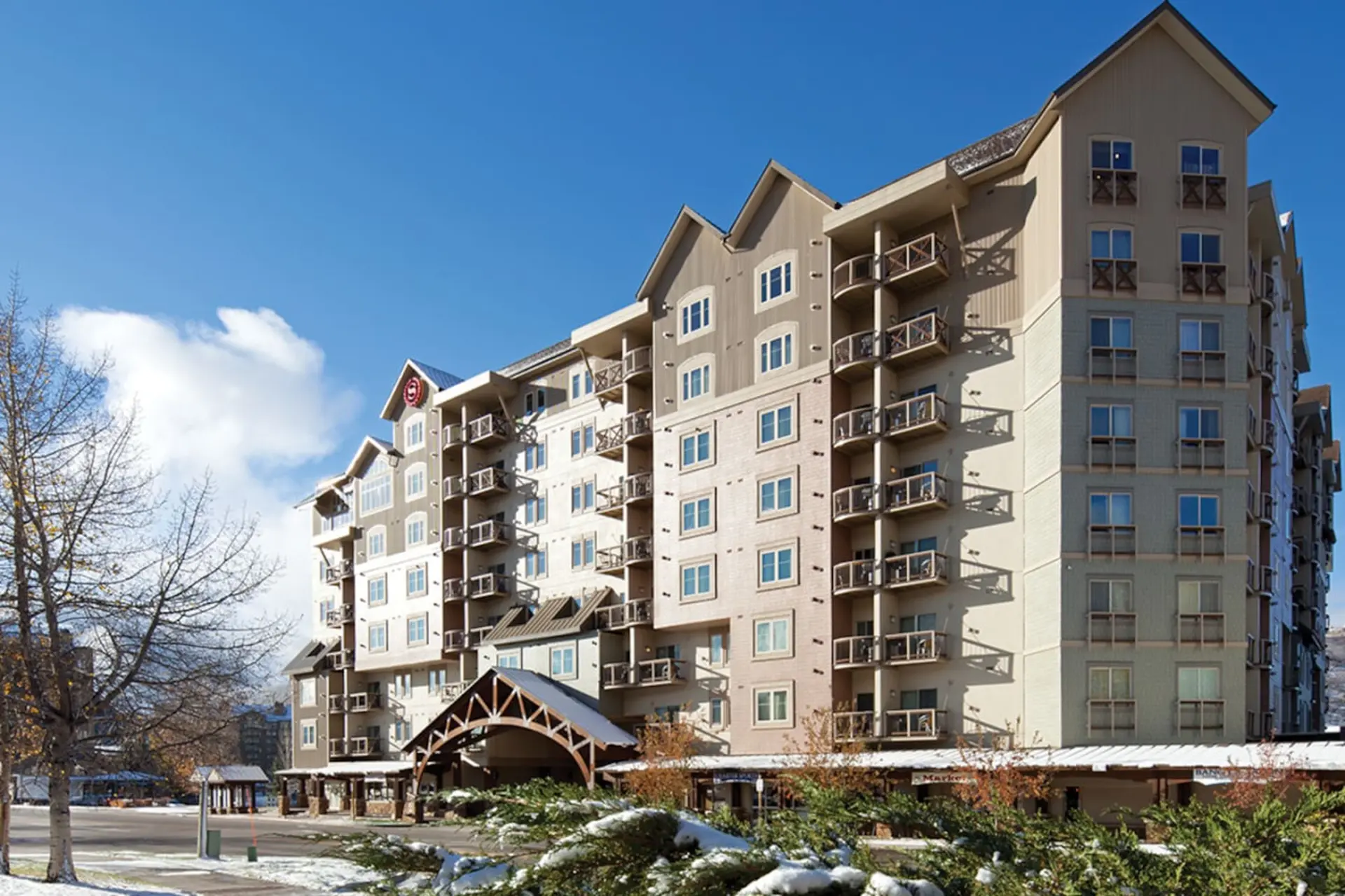 Enjoy the Vail Valley in this 2BD condo