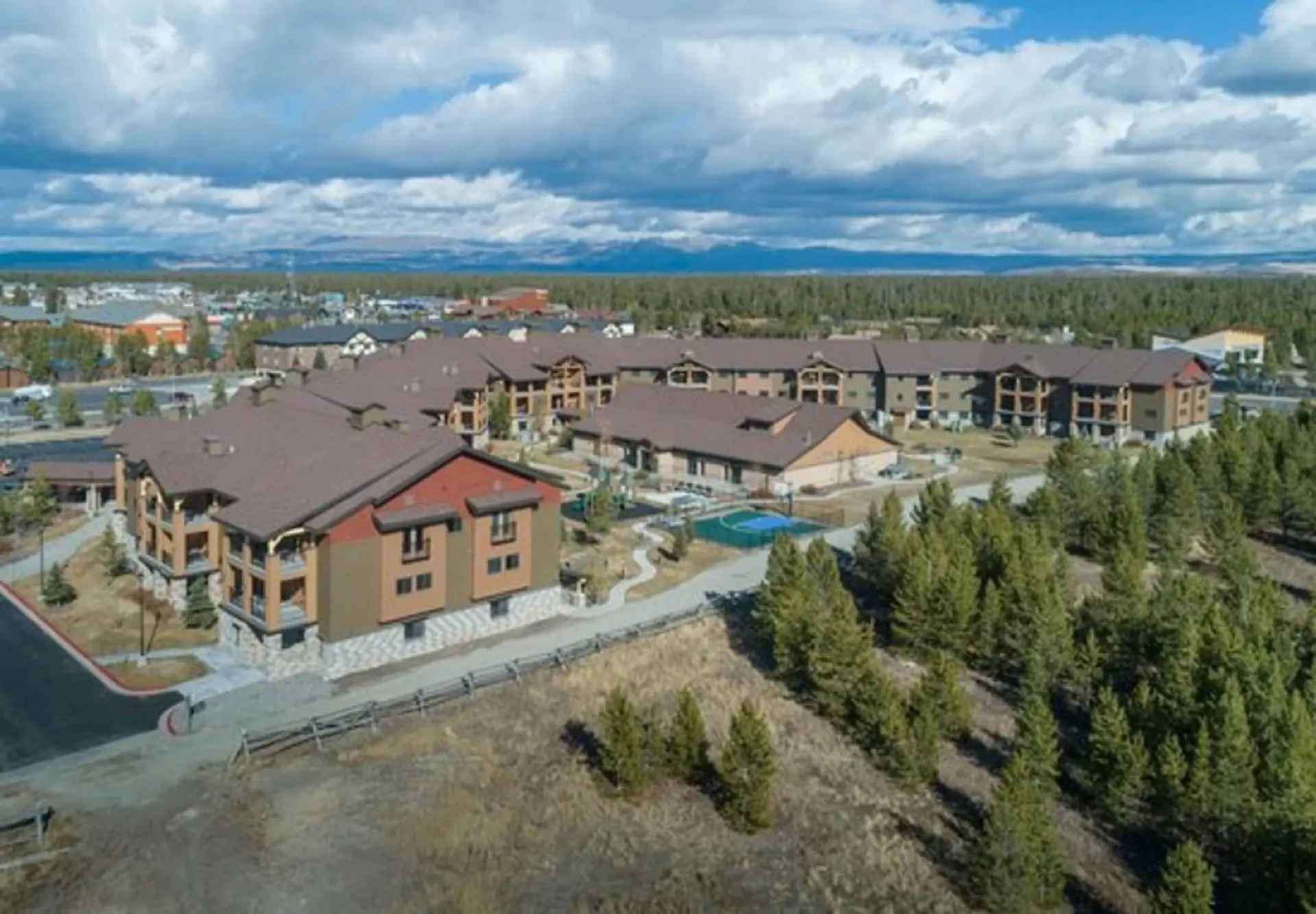 Studio Apt in resort setting to explore the beauty of Yellowstone