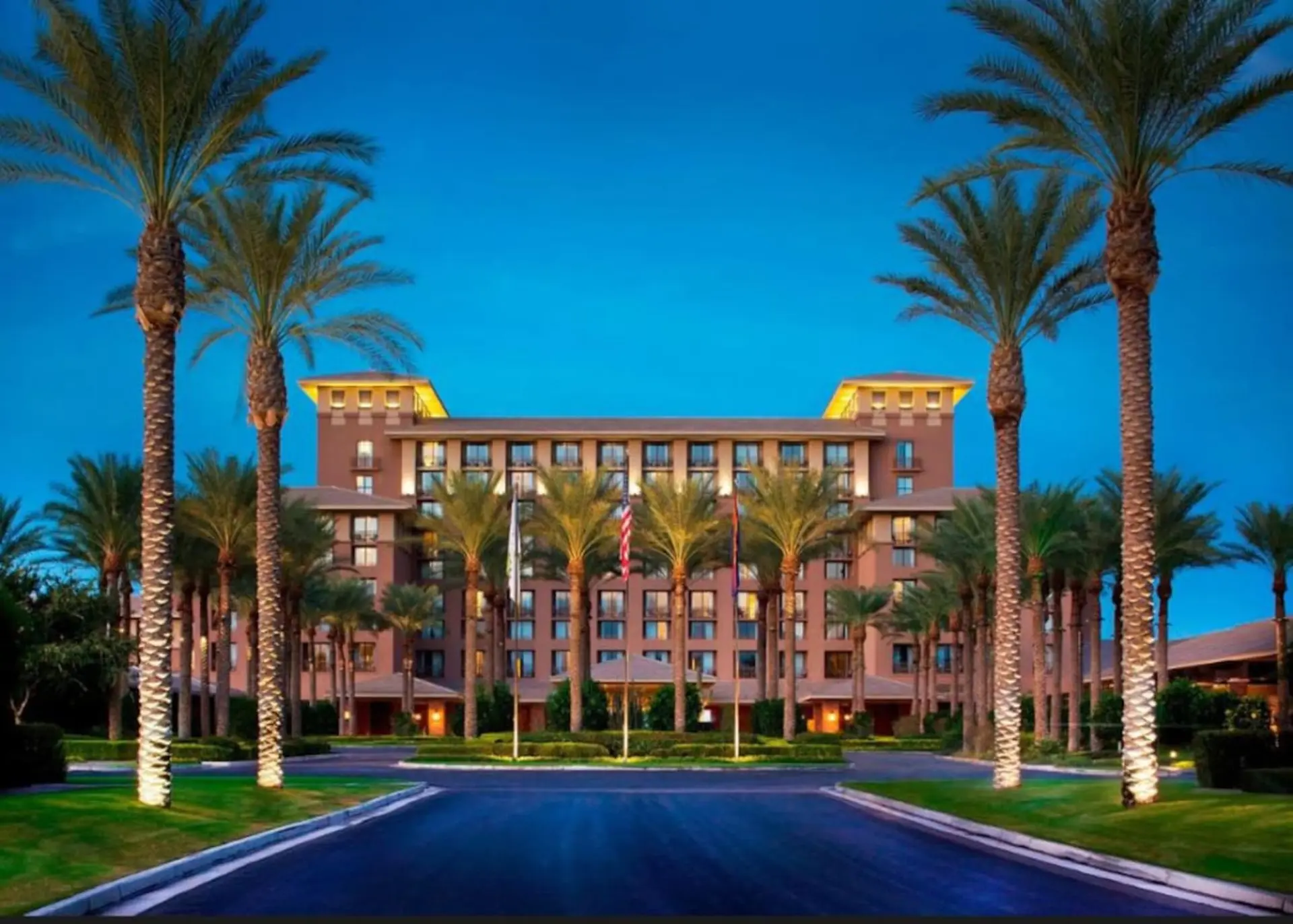 Easy Resort living in this 2BD Scottsdale condo