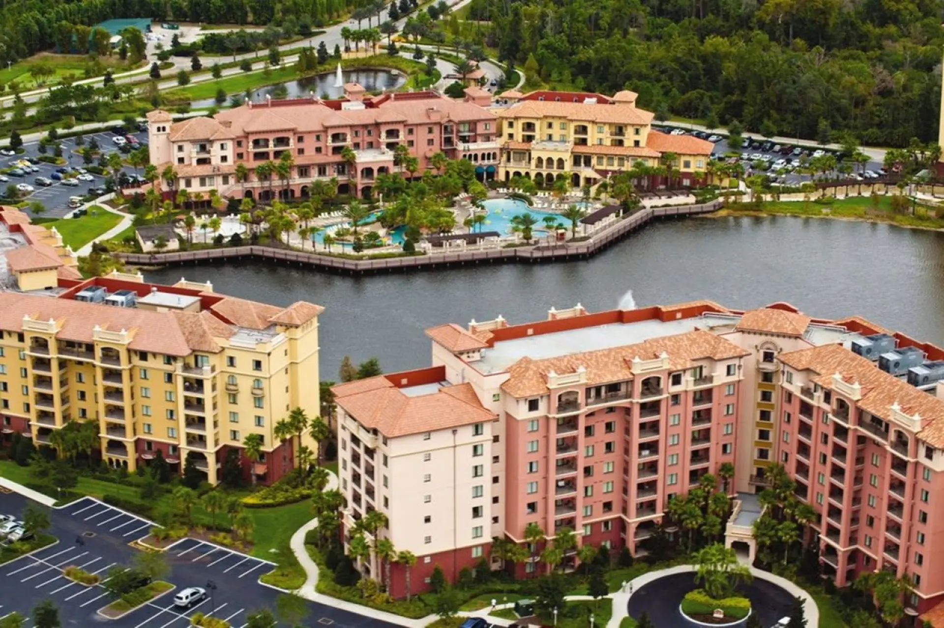 Beautiful Resort in Bonnet Creek 2BD Deluxe near Walt Disney World