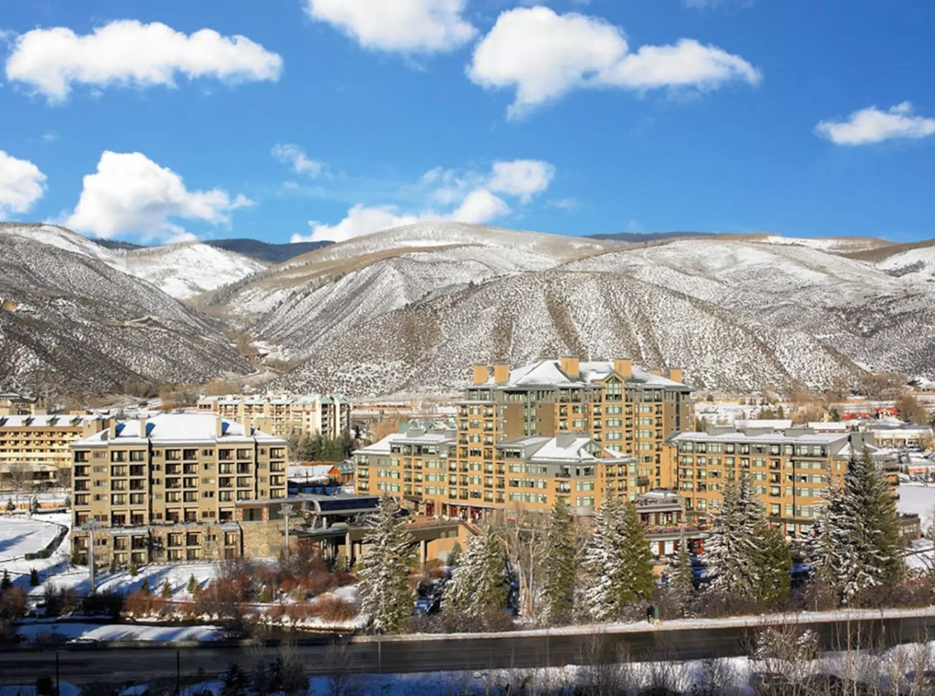 Outdoor lovers paradise enjoy this 1BD condo