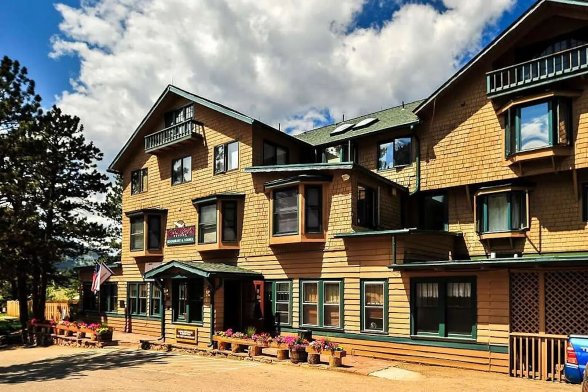 Diamond - The Historic Crags Lodge - 2BD