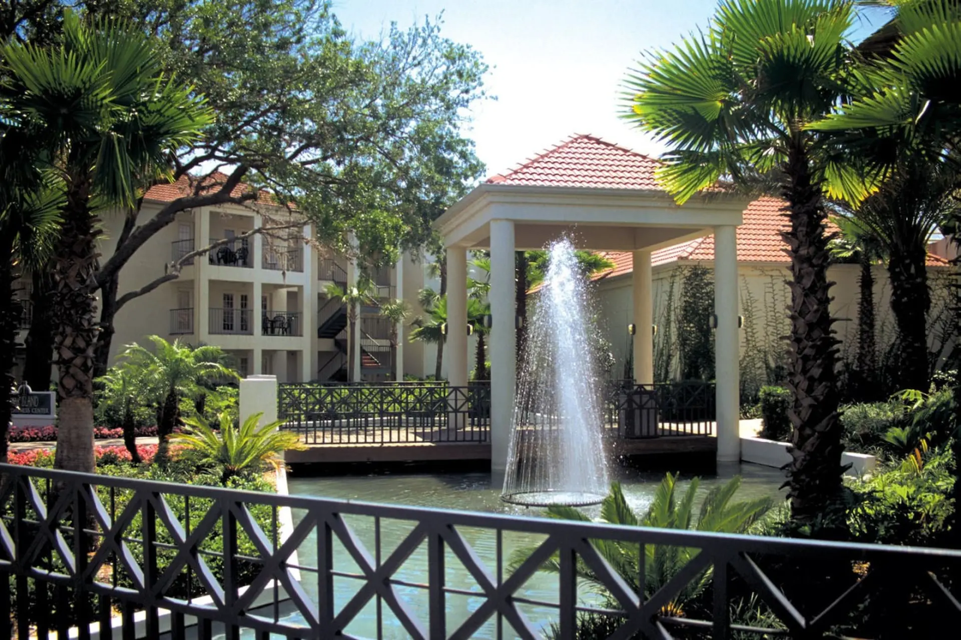 Beautiful Resort in  Star Island 2BD