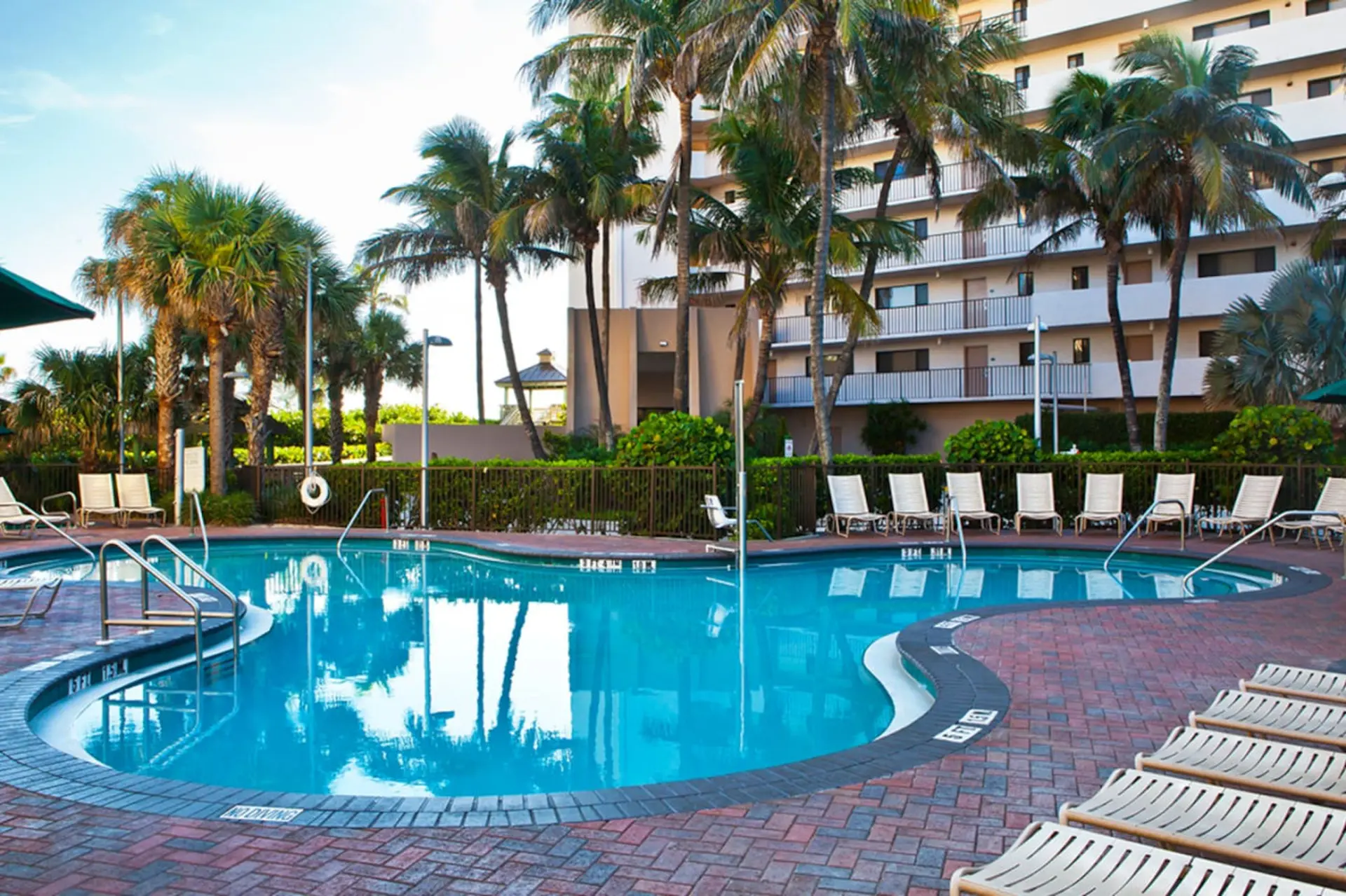 Spectacular 2BD vacation condo in pristine