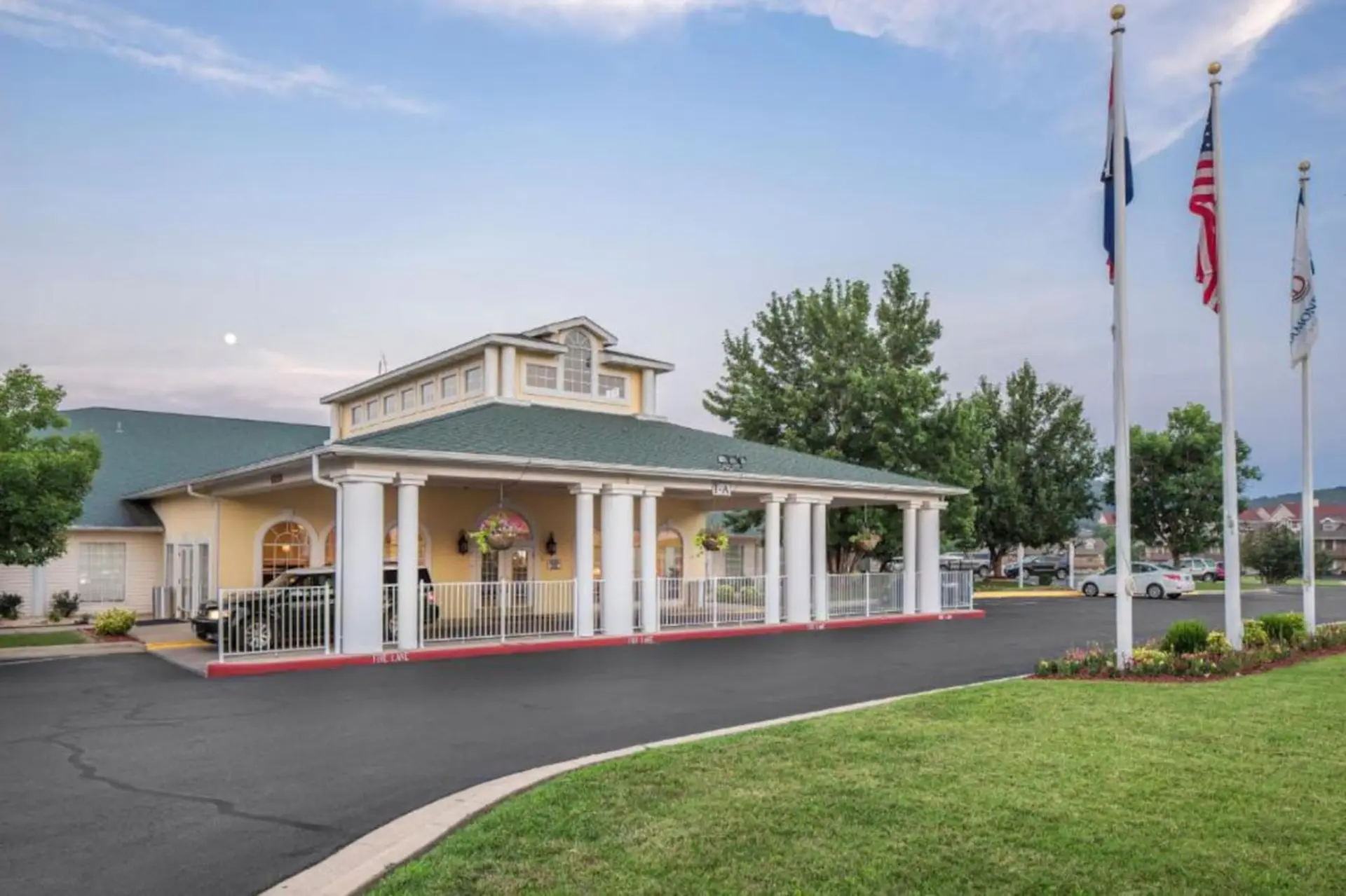 Diamond - The Suites at Fall Creek - ST