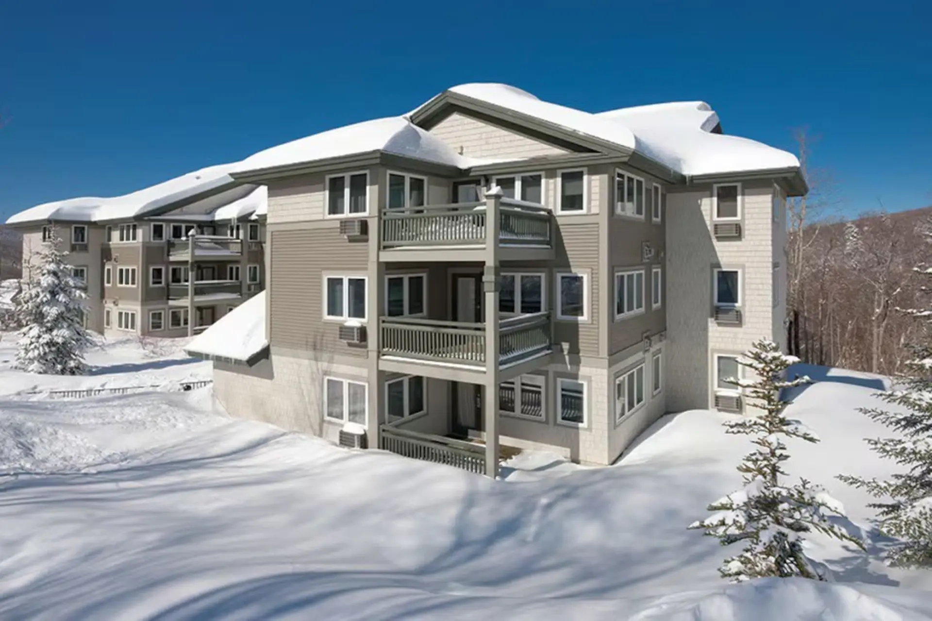 Beautiful hotel in Vermont Smugglers Notch 2BD