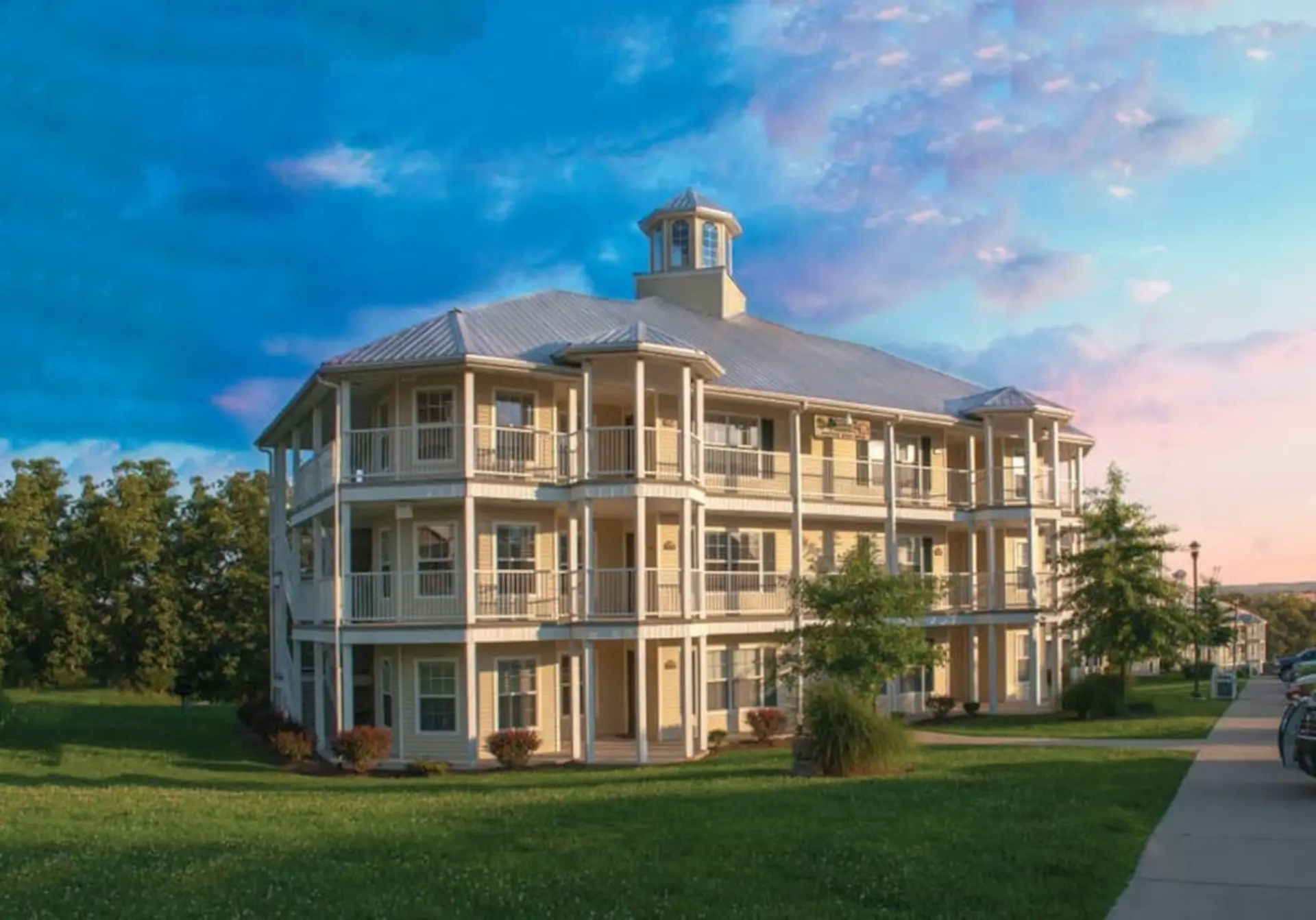 Enjoy All Branson has to offer in this 2BD