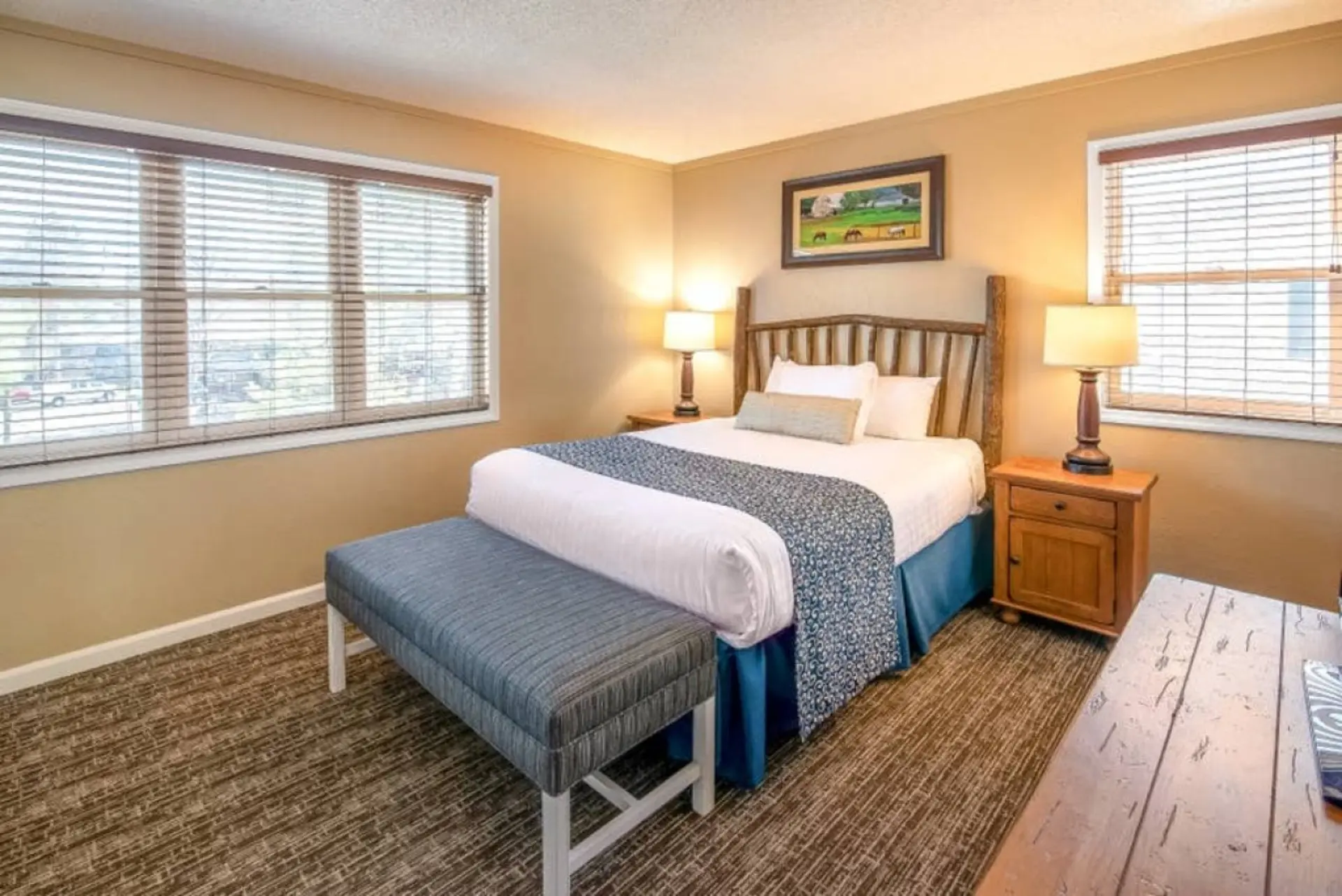 Holiday Inn Oak n' Spruce Resort  -1BD Sleeps up to 4