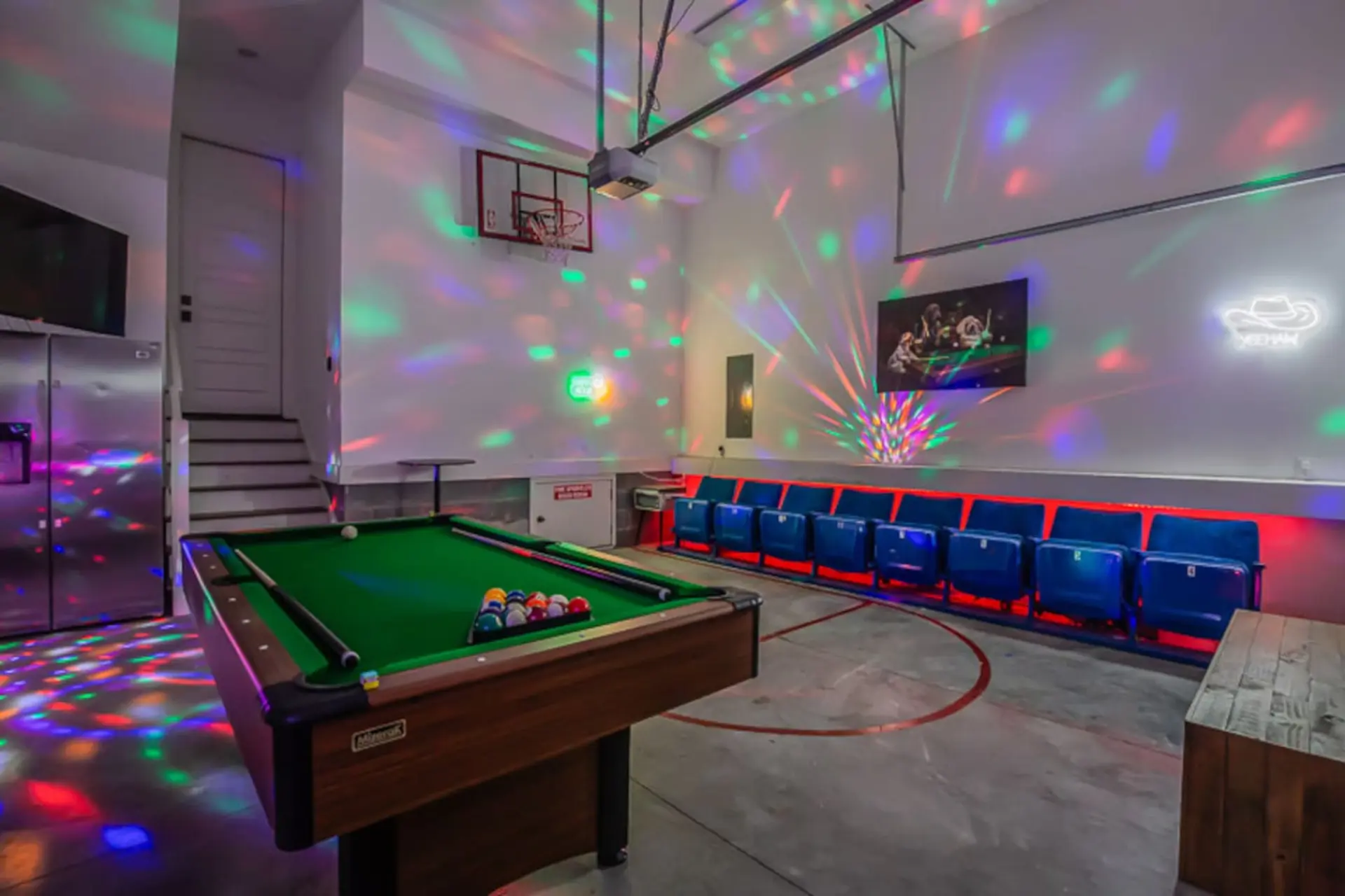 19 Bed Downtown Rooftop Gameroom Walk To Broadway