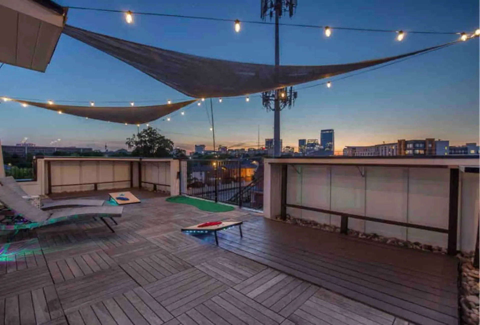 18 Bed Downtown View Walk To Broadway