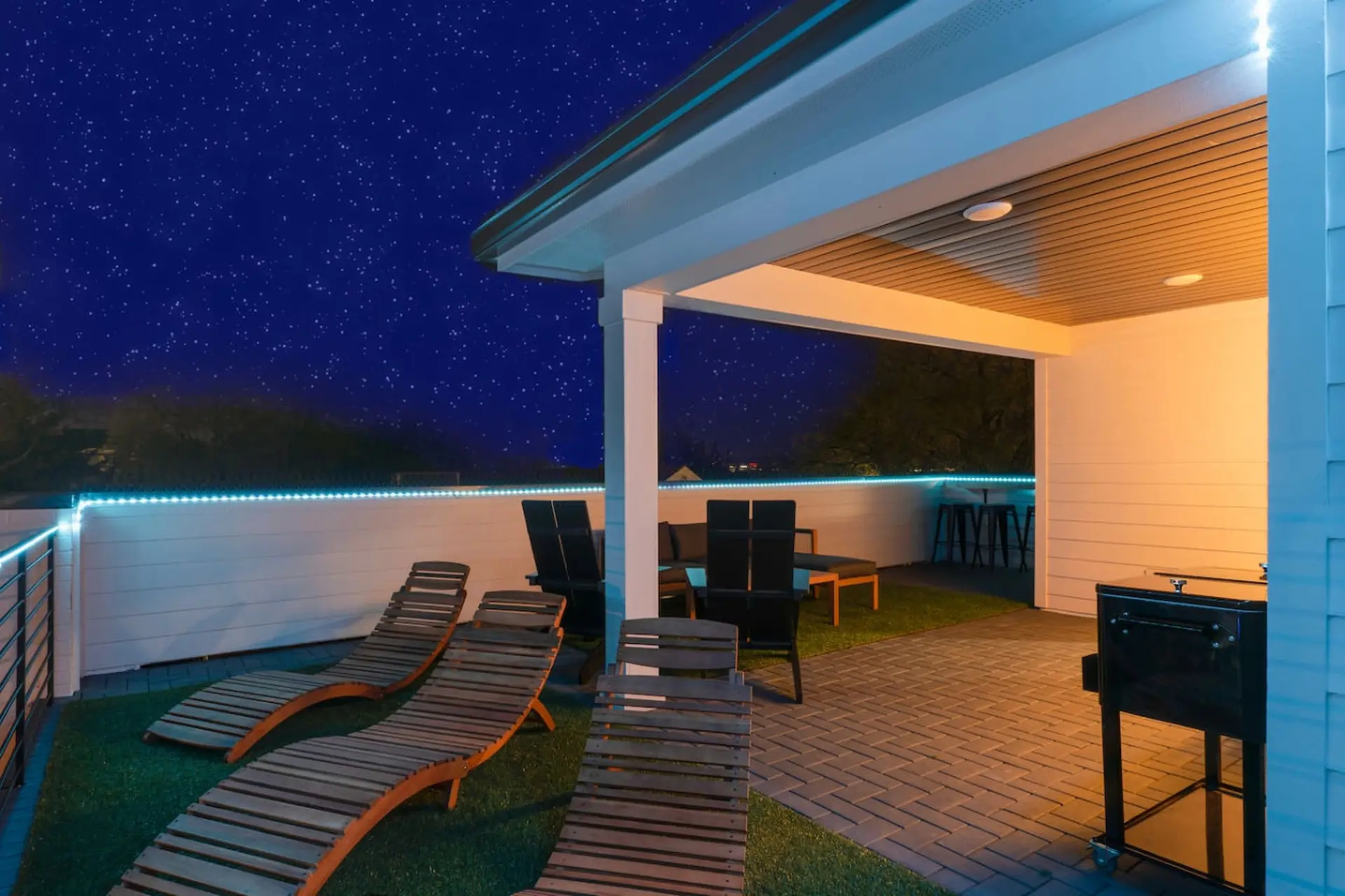 20 Bed West End Luxury Private Rooftop