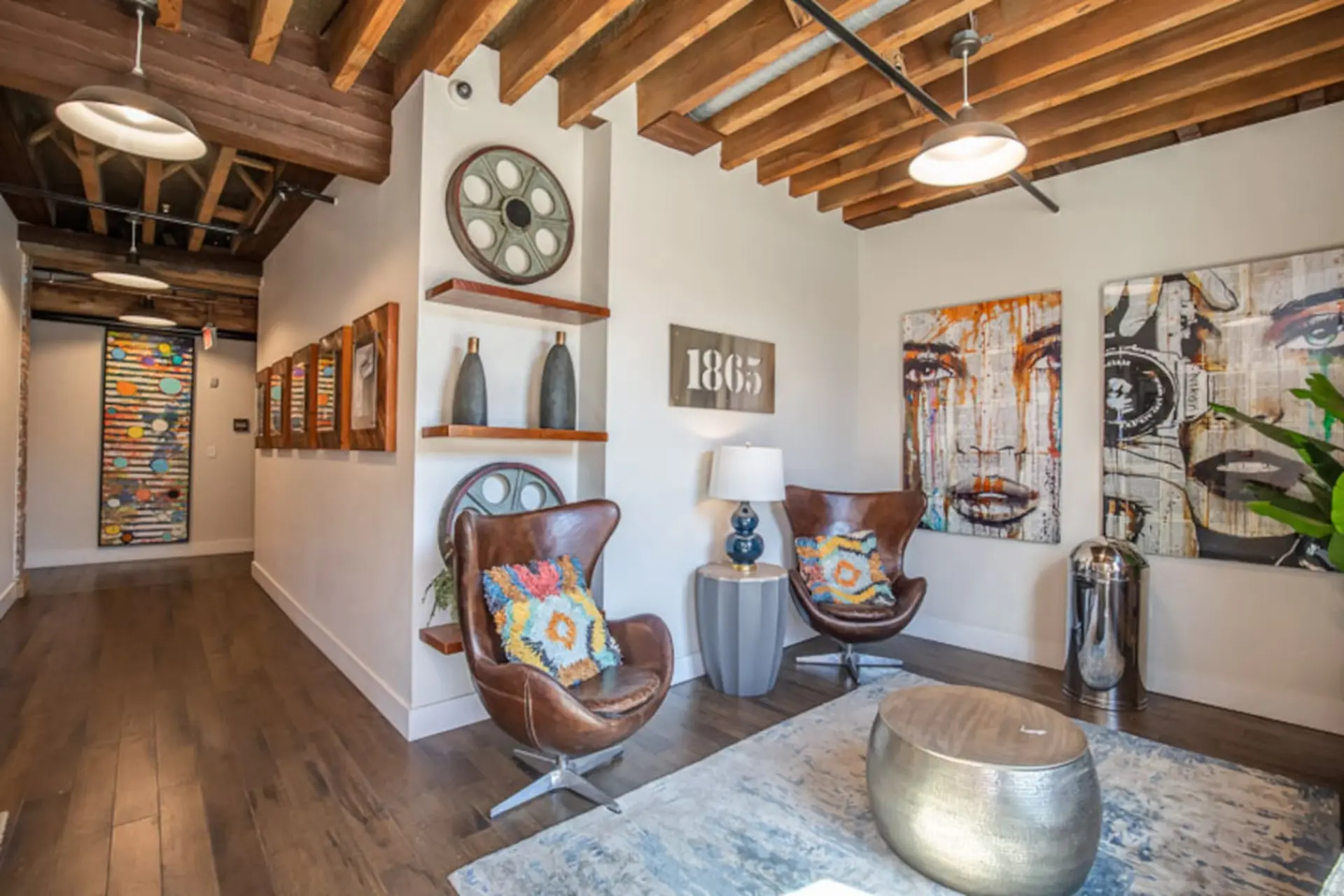 7 Bed Downtown Loft with Pool & Speakeasy