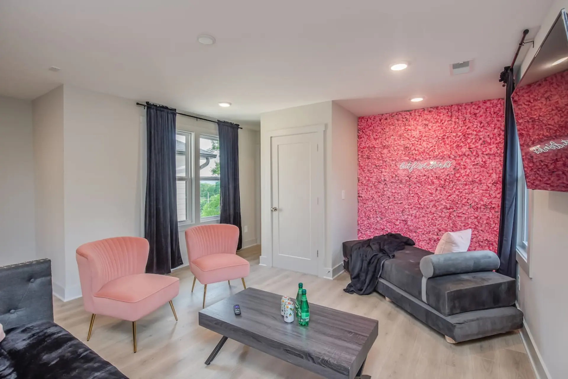 20 Bed West Nashville Private Bachelorette House