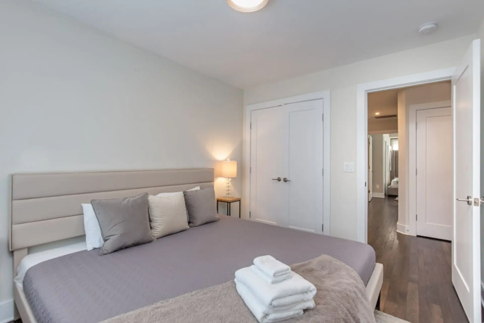 19 Bed Home Near Downtown with Game room