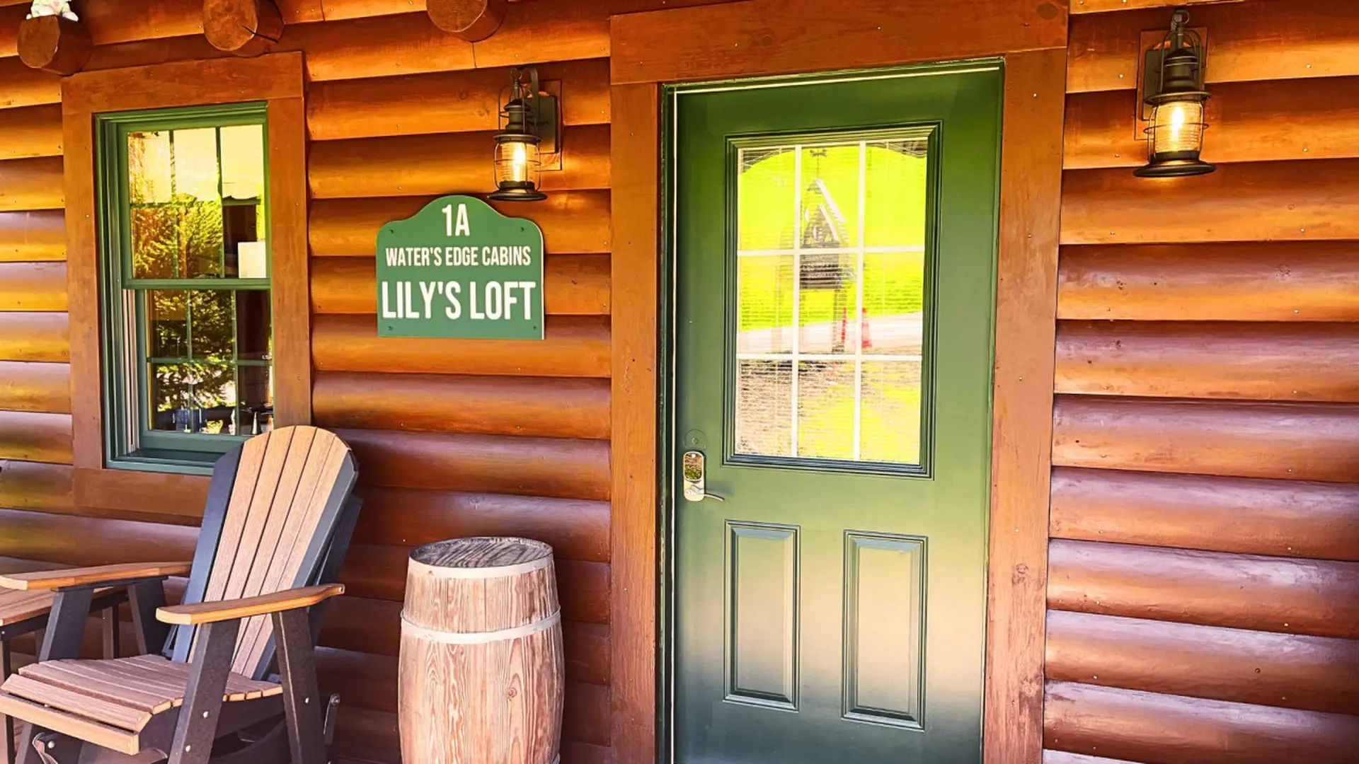 Lily's Loft at Water's Edge Cabins