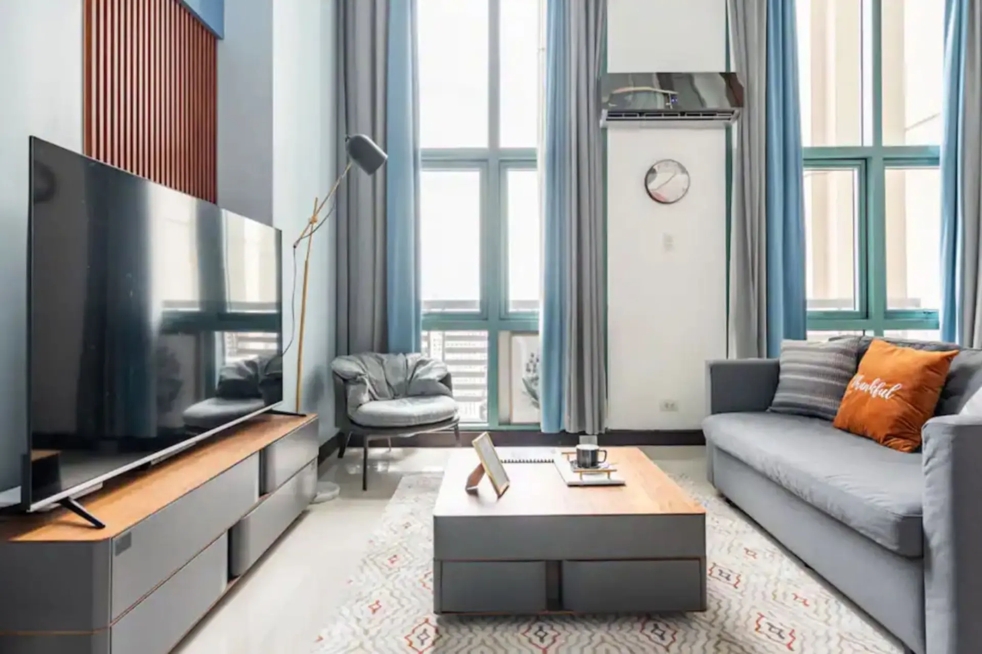 Quezon City 2BR Loft w Parking, Pool & GYM Access