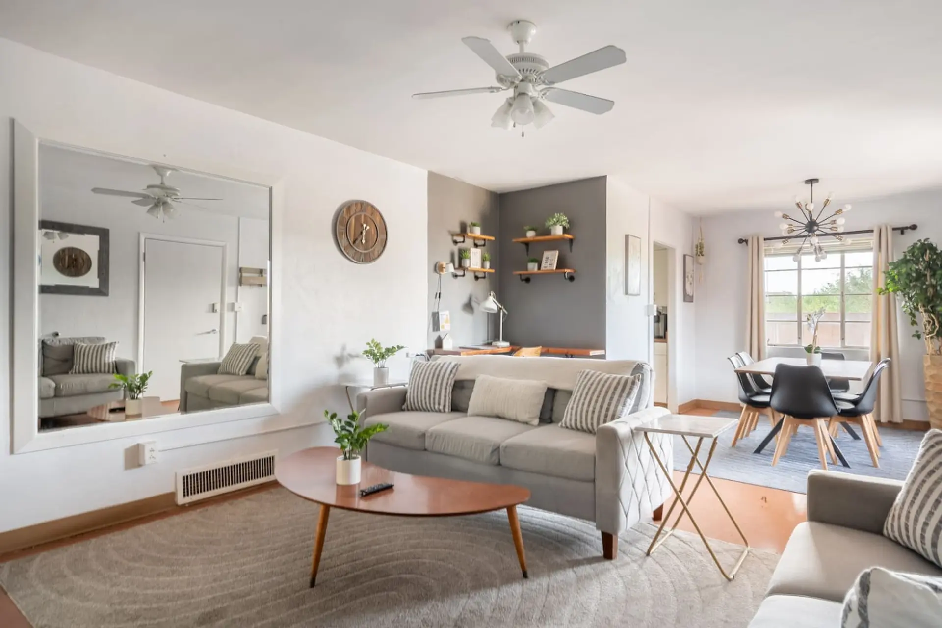 Bright & Airy – Near UofA, 2 Min to Banner!