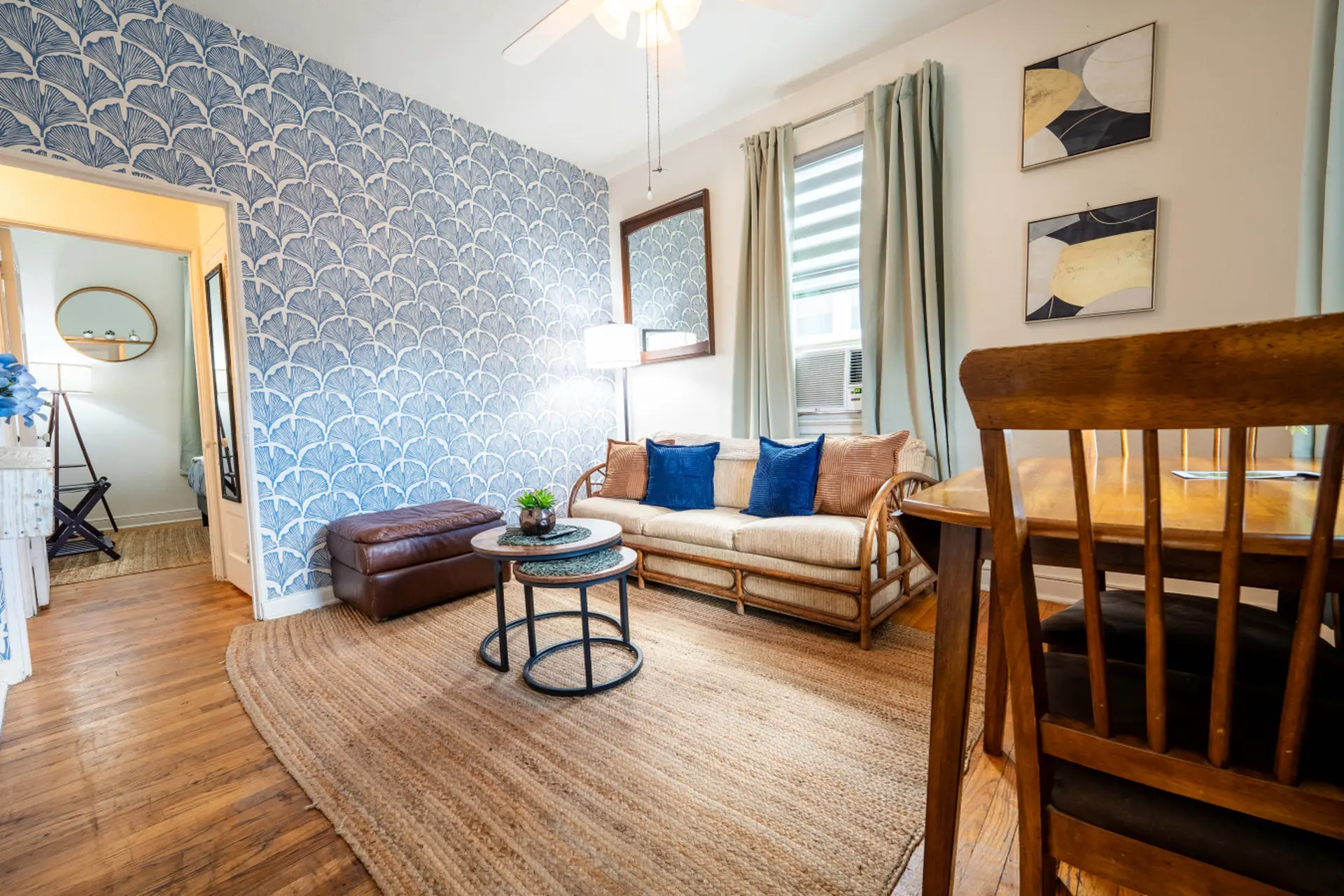 Bloom & Relax! Historic 1BR in Downtown