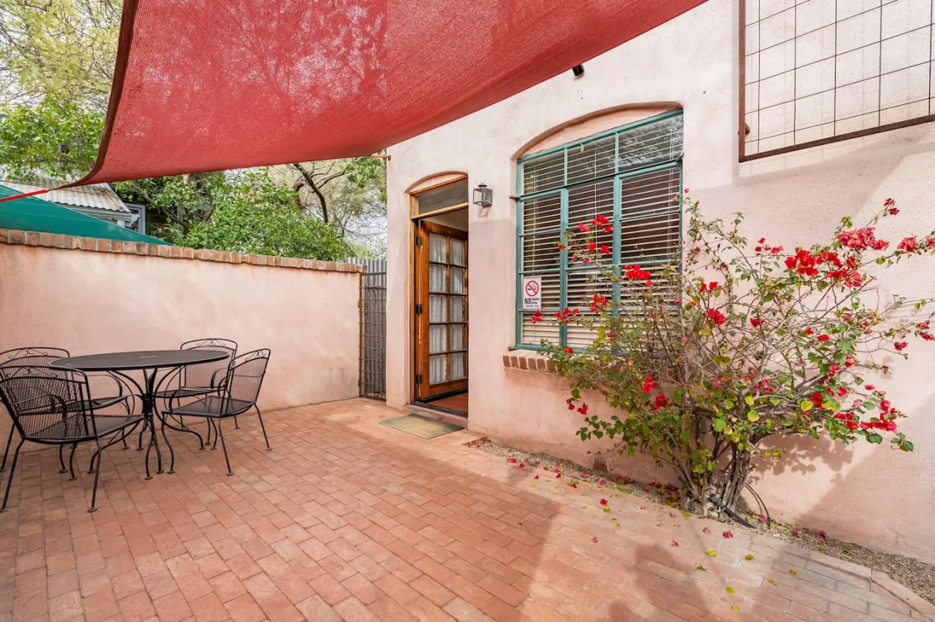 Vibrant 2BR – DT Living, Stylish & Serene Stay!