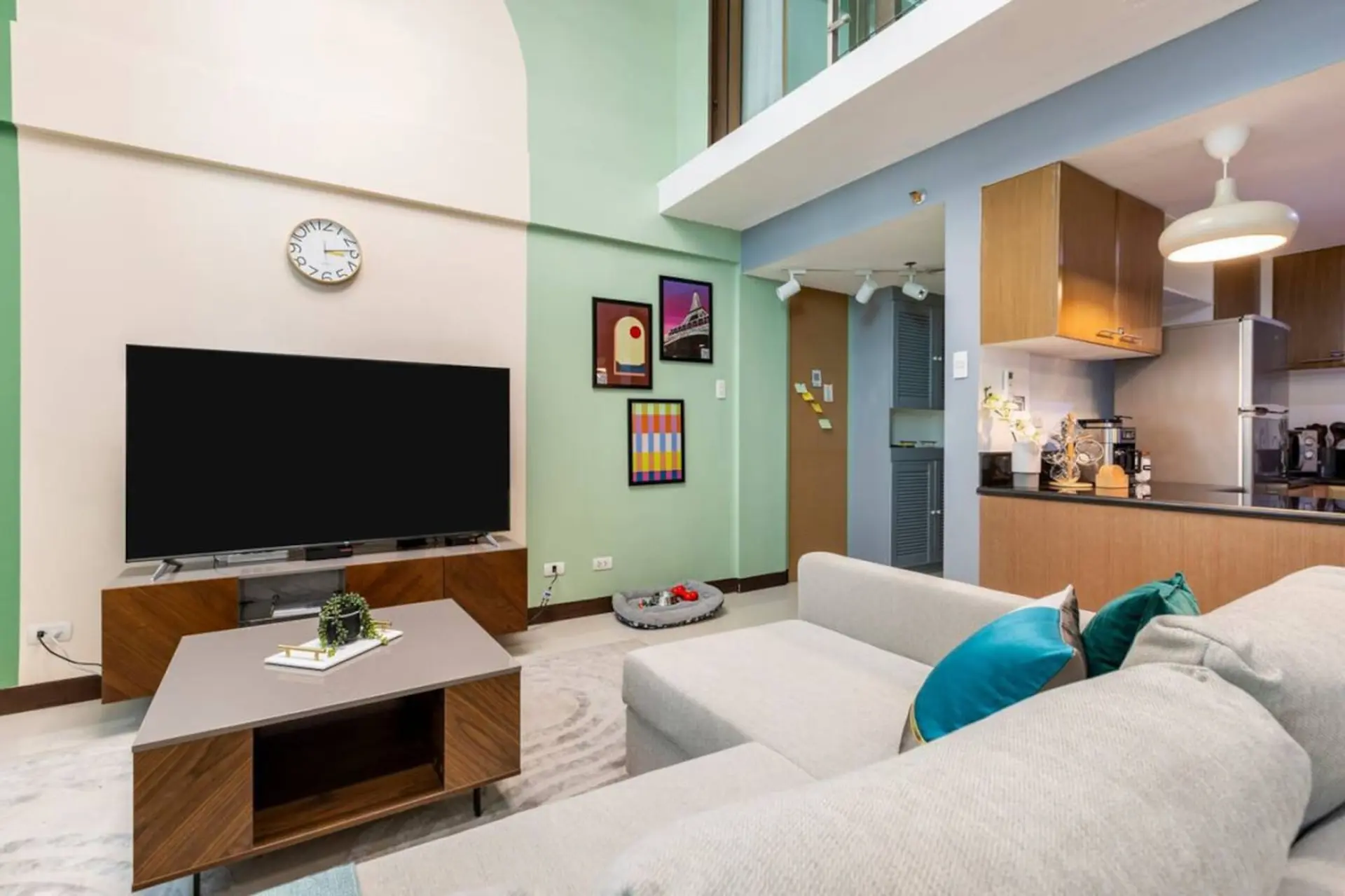 An Eclectic Loft Space w/ Pool and Gym