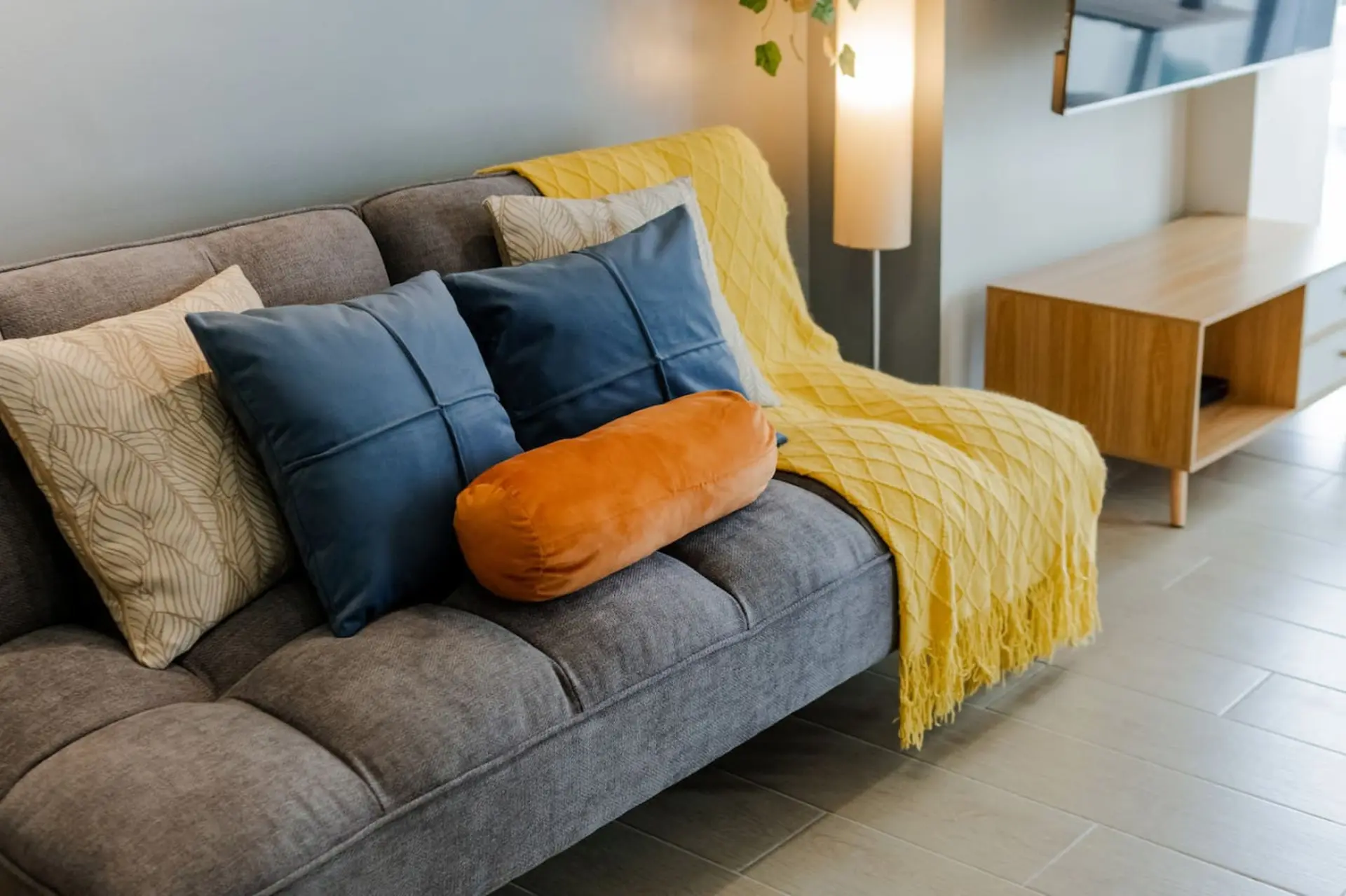The Oasis 1 BR w/ Pool, Sauna, Gym &More!